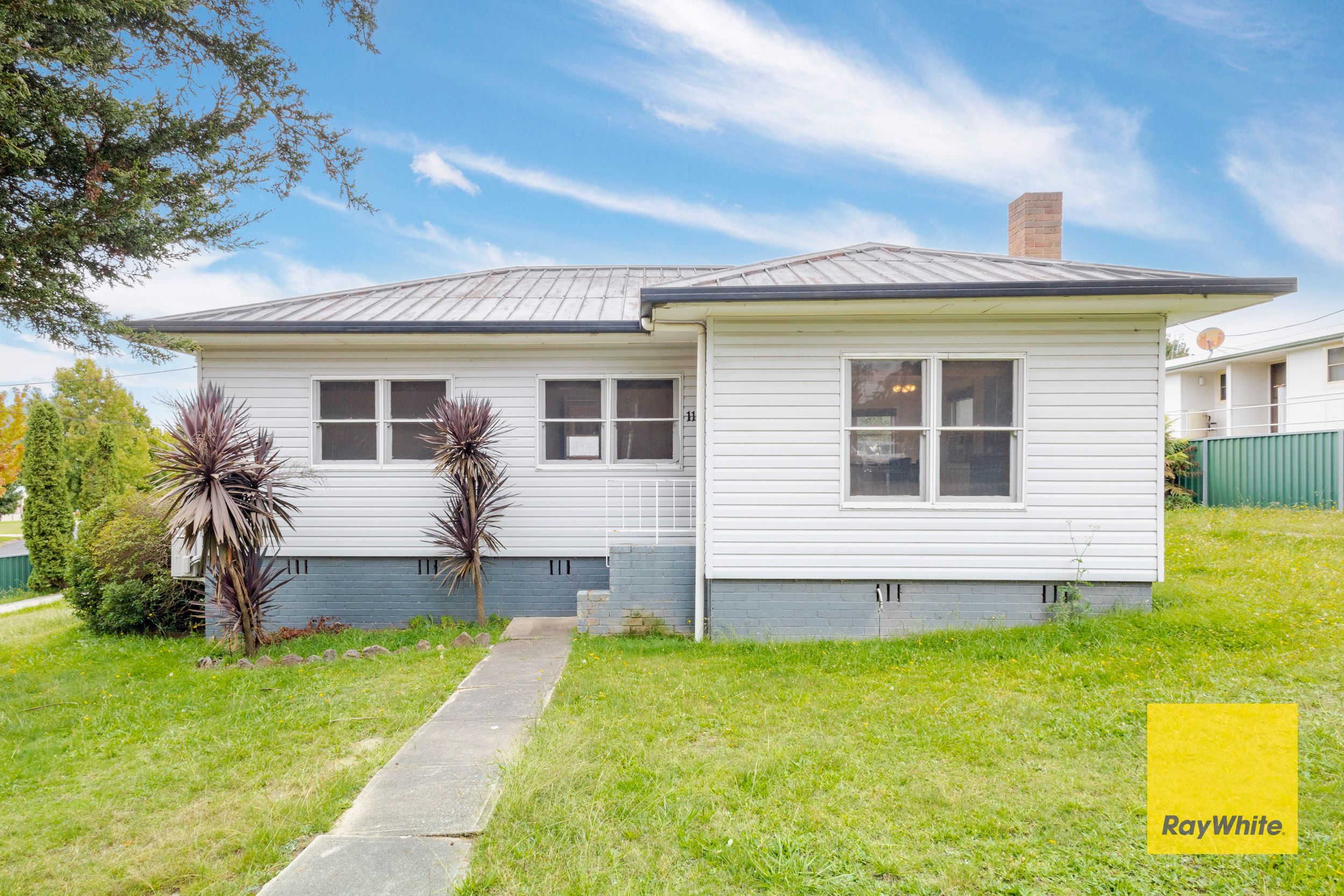 11 Stewart Street, Lithgow, NSW 2790