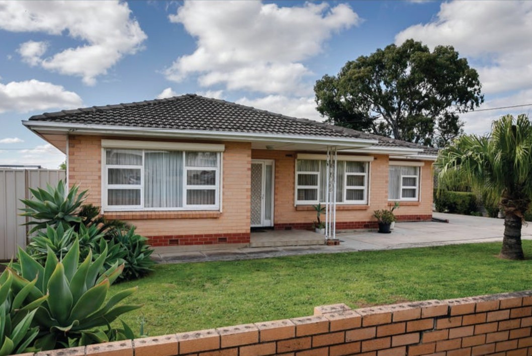 1 Karawirra Avenue, Rostrevor, SA 5073