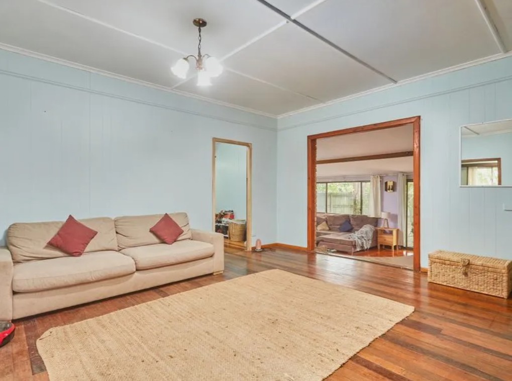 4 Elizabeth Street, Currumbin Waters, QLD 4223