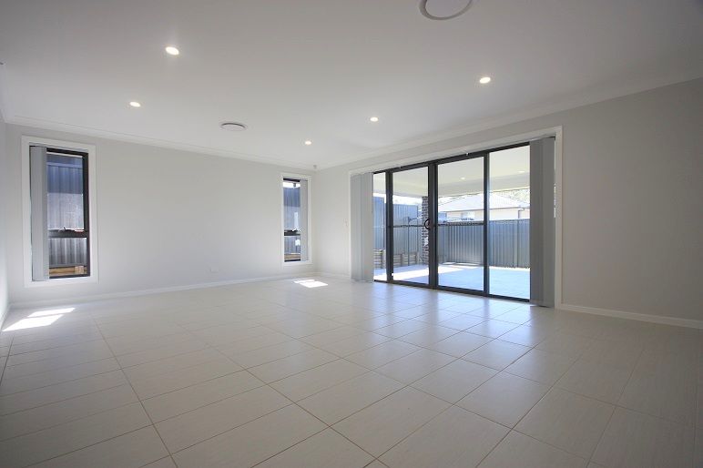 109 Belmont Avenue, Spring Farm, NSW 2570