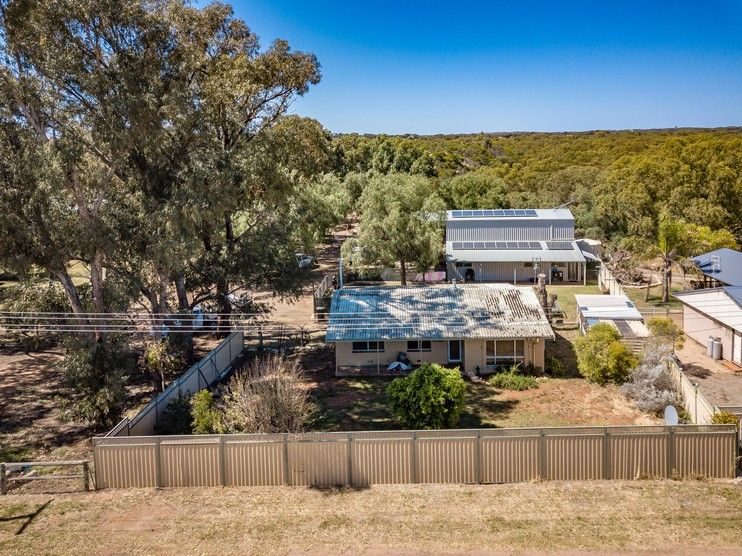30205 Brand Highway, Dongara, WA 6525