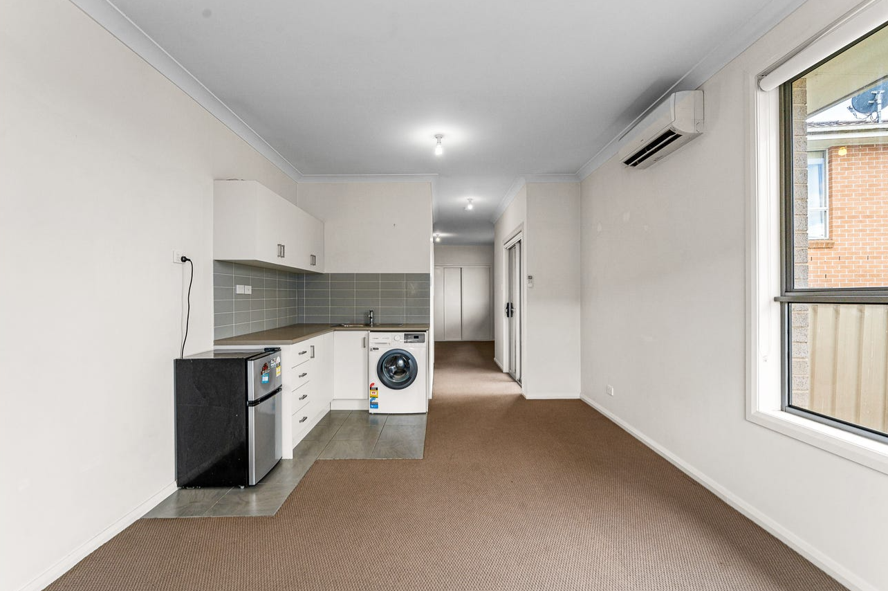 1/23B Melrose Street, Middleton Grange, NSW 2171