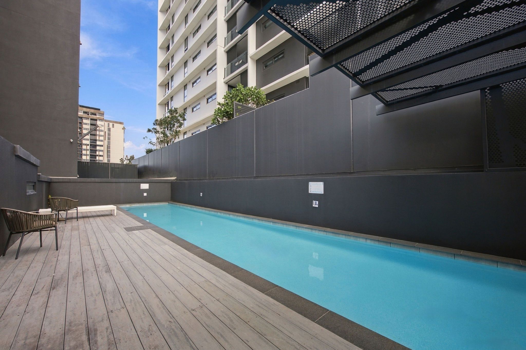 21/13 Railway Terrace — photo 12 of 14