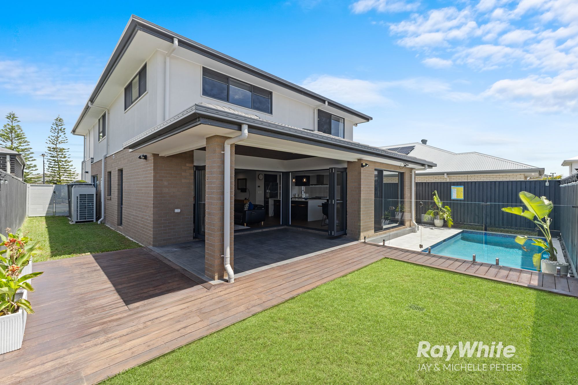88 Lakeview Promenade, Newport, QLD 4020