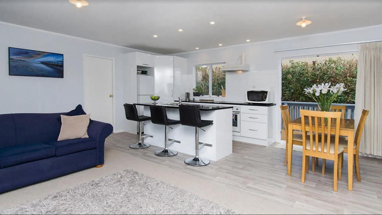 1/13 De Quincey Terrace, Highland Park, Manukau City