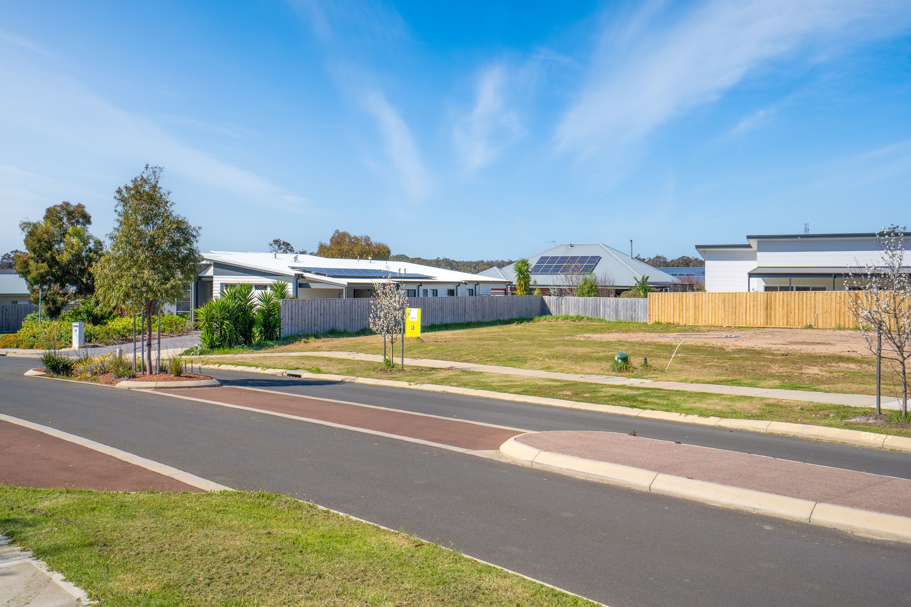 92 Leschenaultia Avenue — photo 7 of 10