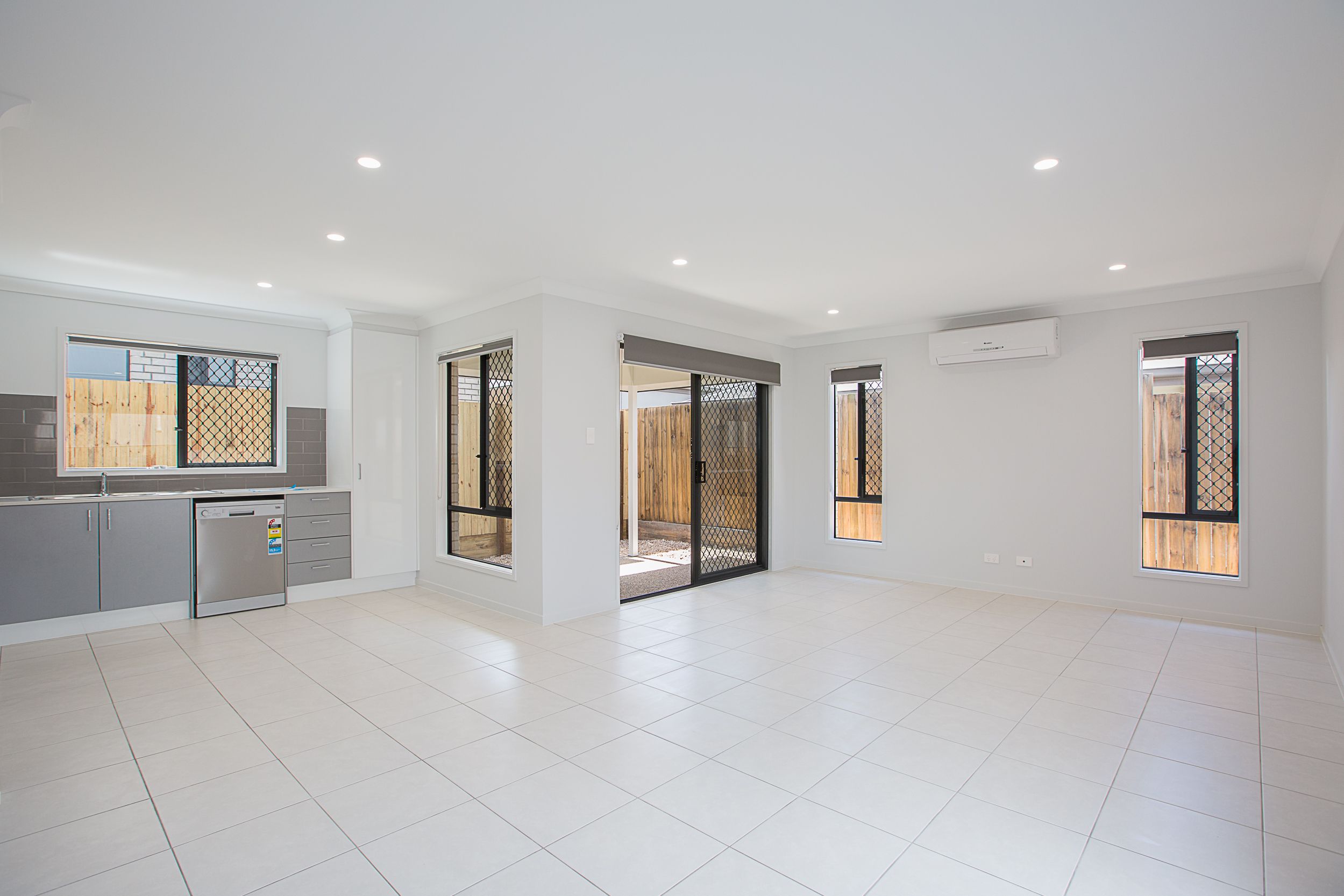 5 Limestone Court, Yarrabilba, QLD 4207