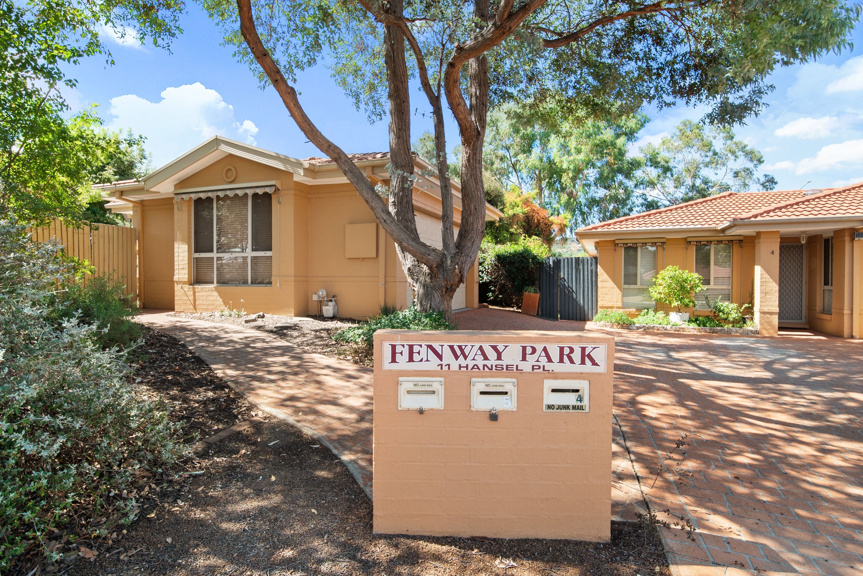 5/11 Hansel Place, Gordon, ACT 2906