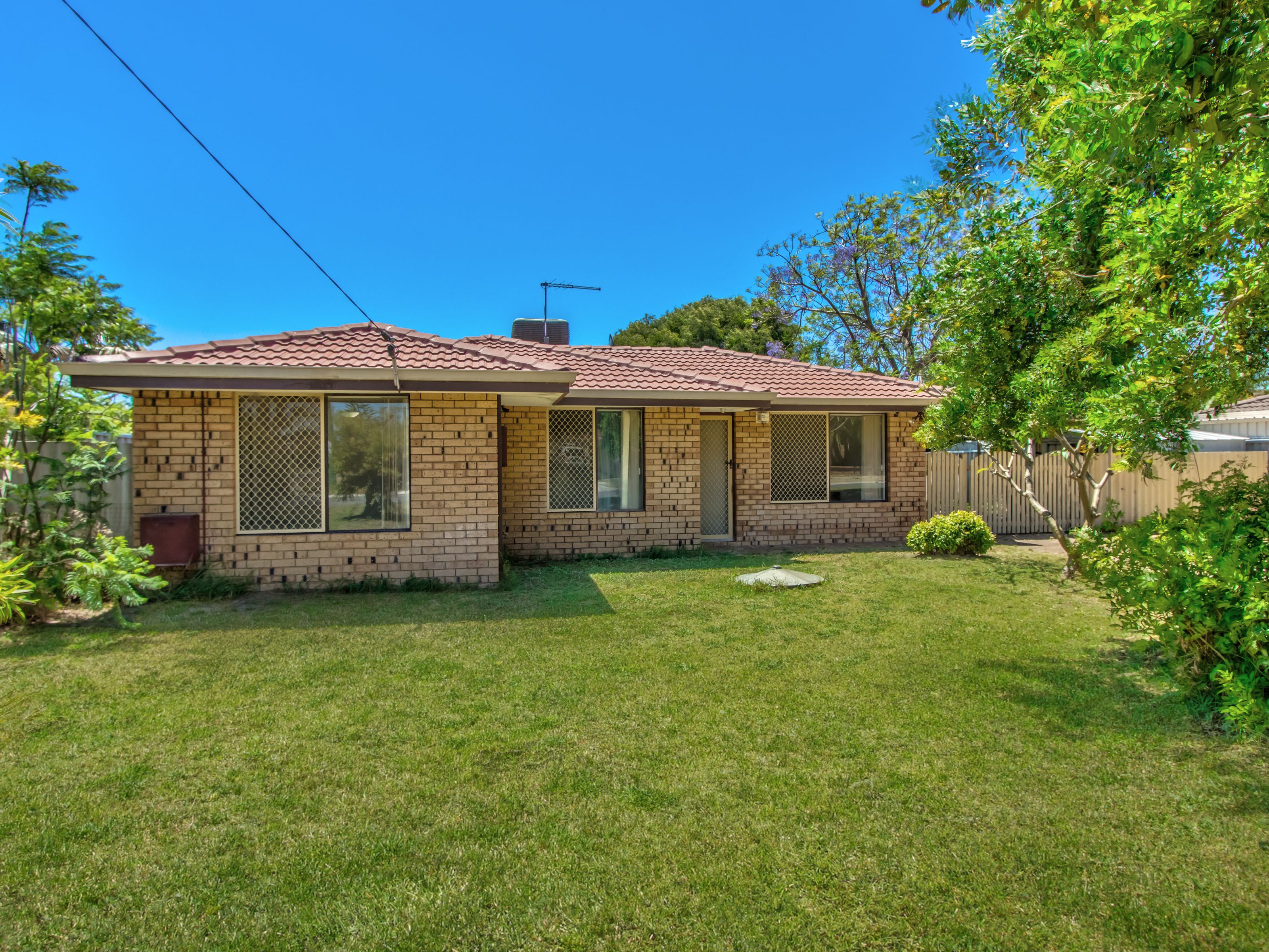31 Jubilee Drive, Waikiki, WA 6169