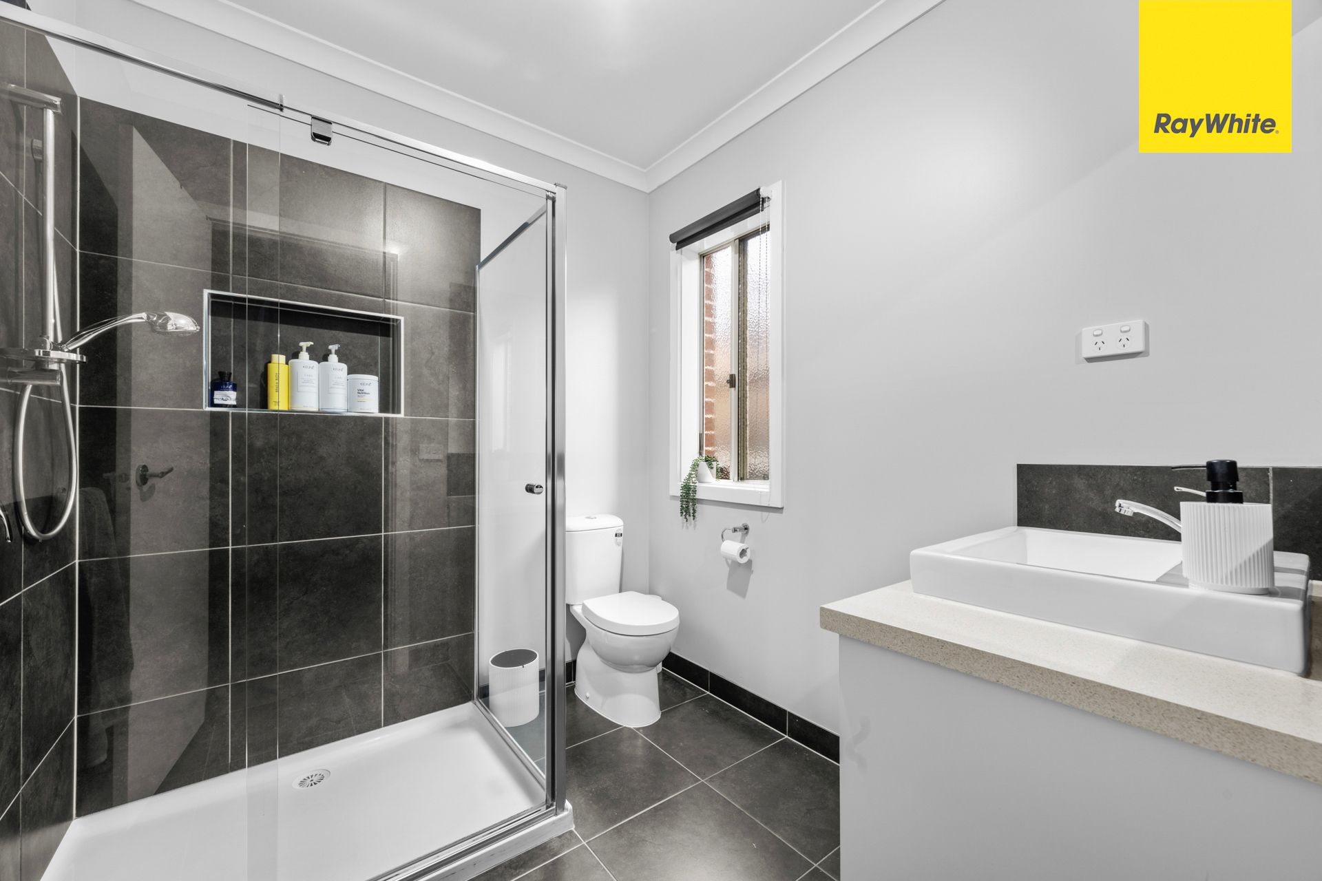 109 Claret Ash Boulevard — photo 3 of 20
