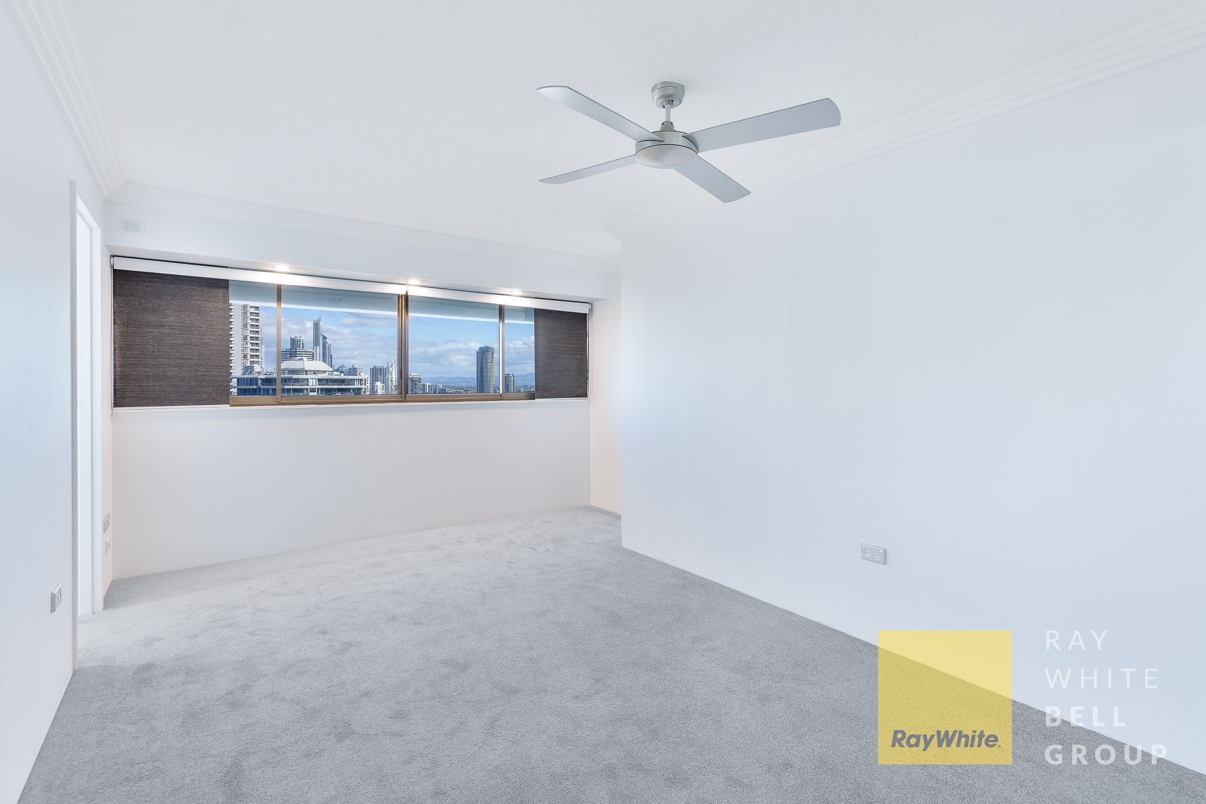 63/18 Commodore Drive — photo 19 of 26