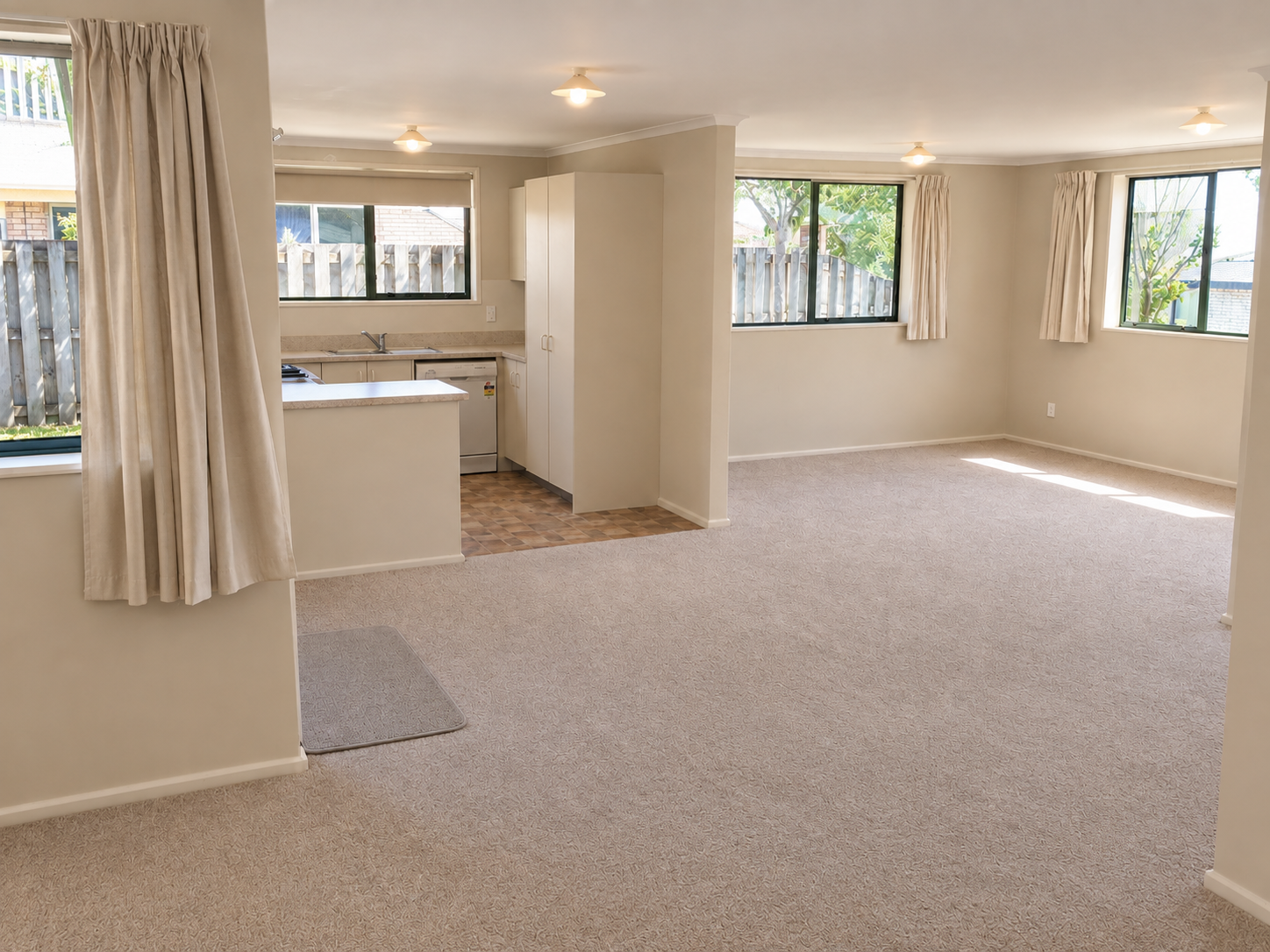 19 Pointon Glade, Western Heights, Hamilton City 3200 - Leased House ...