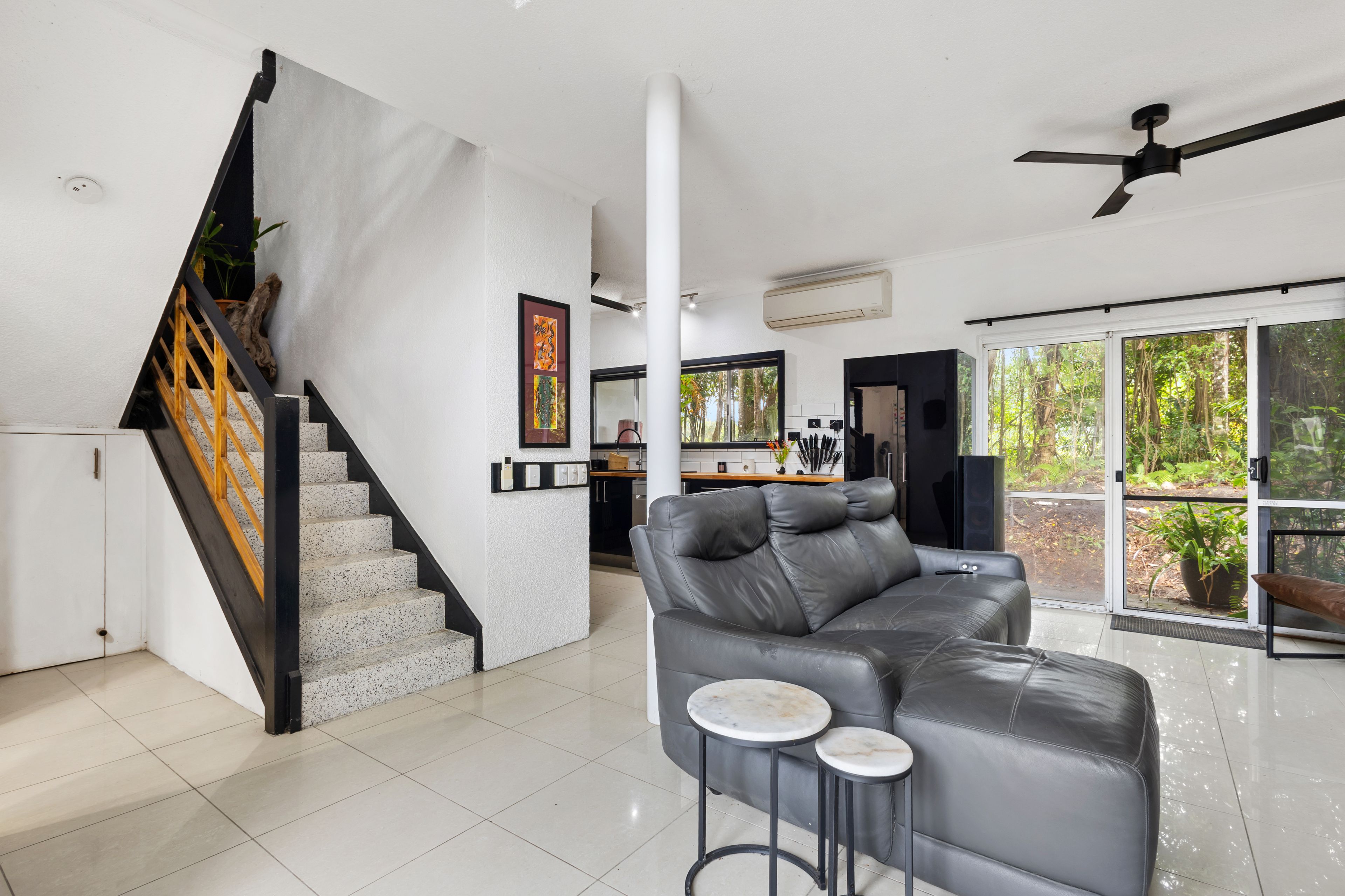 125/121-137 Port Douglas Road — photo 3 of 28