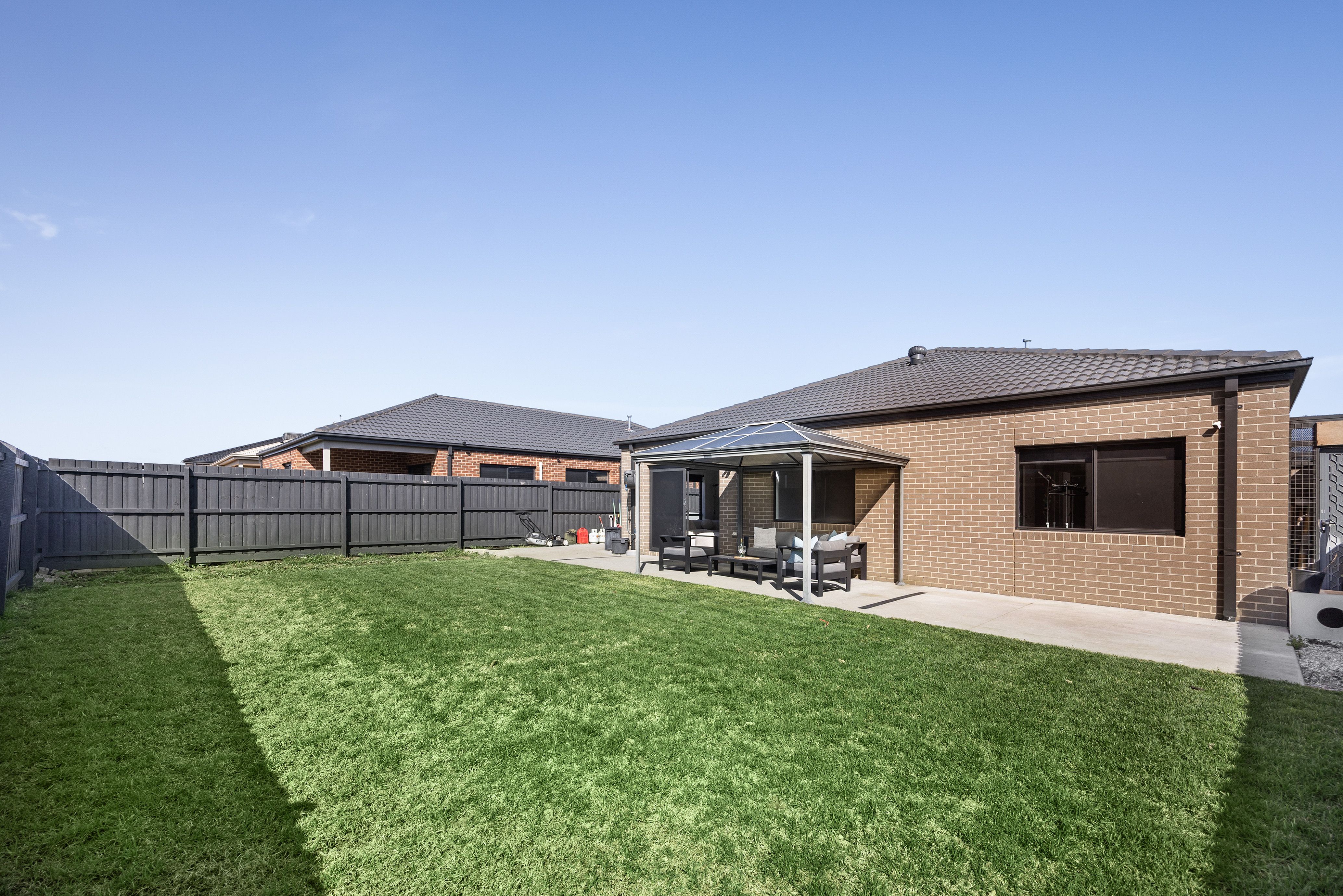 10 Rosehill Way — photo 14 of 15