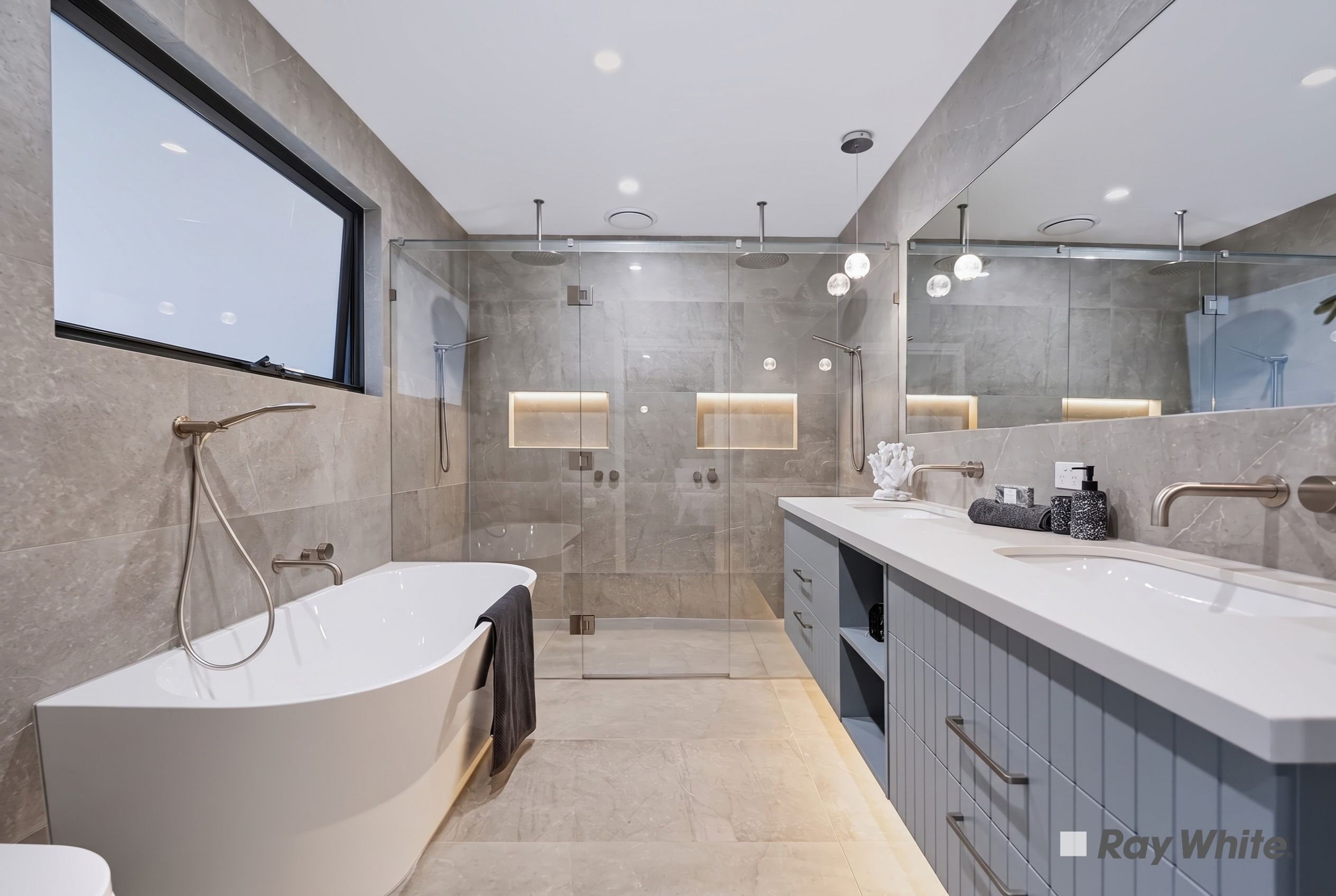 8 Mclean Crescent — photo 21 of 30