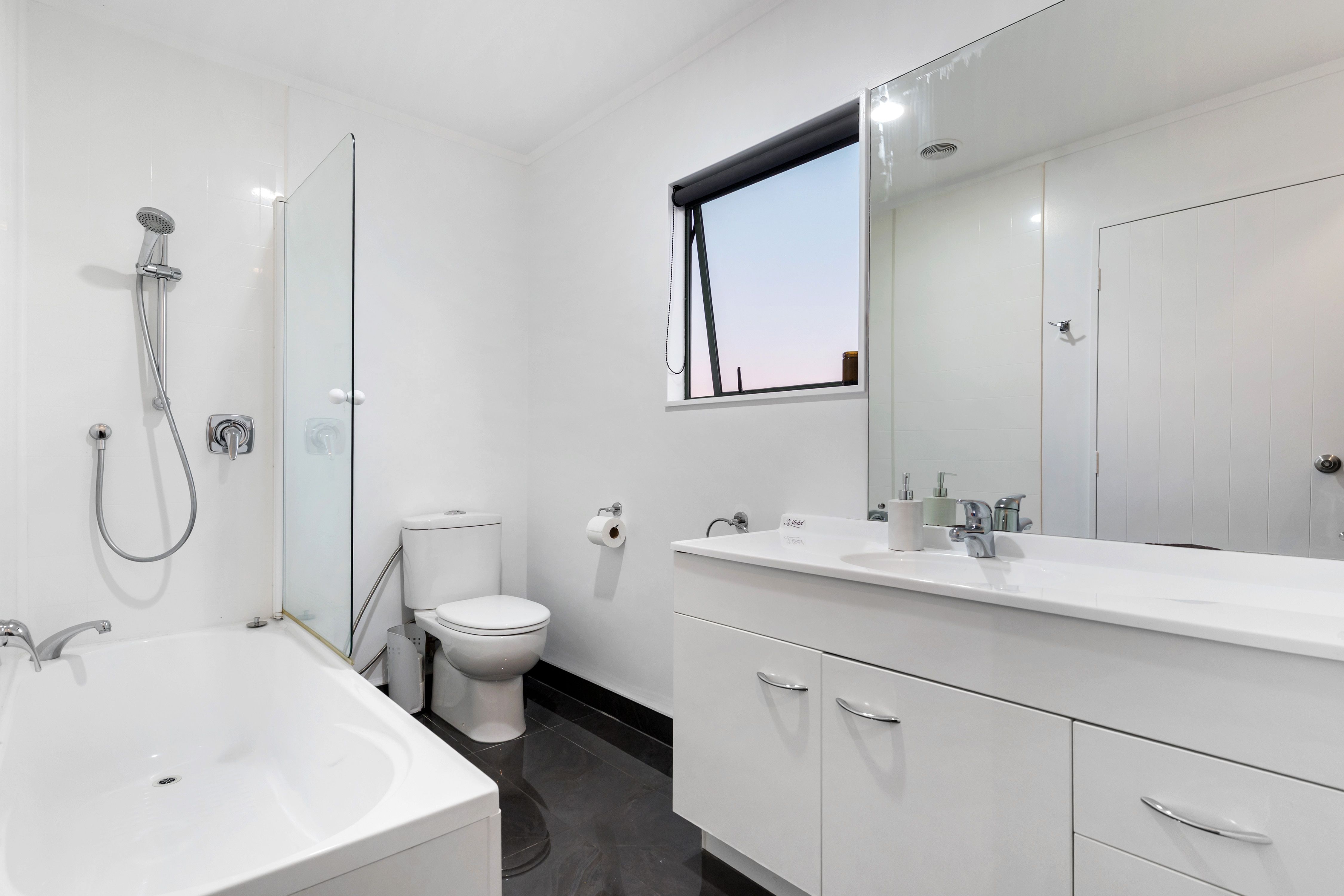 61a Totara Road, Te Atatu Peninsula, Waitakere City