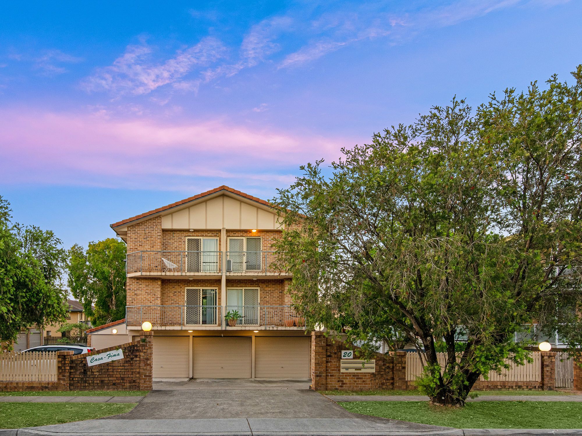 20 Weston Street, Coorparoo QLD 4151