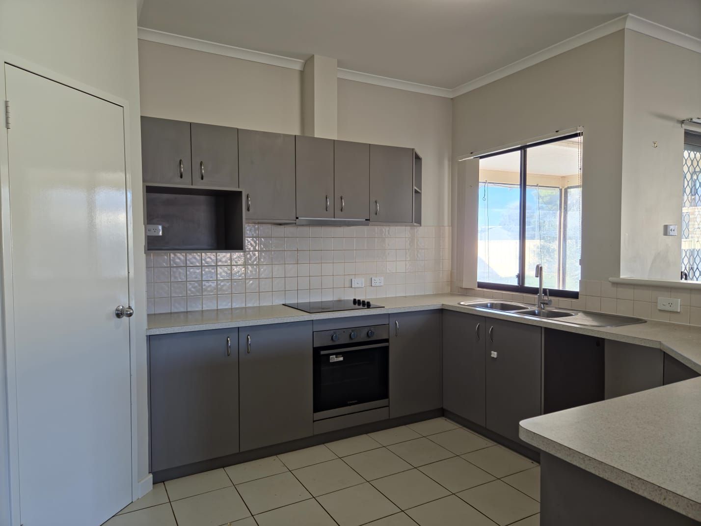 44 Birdwood Street — photo 8 of 26