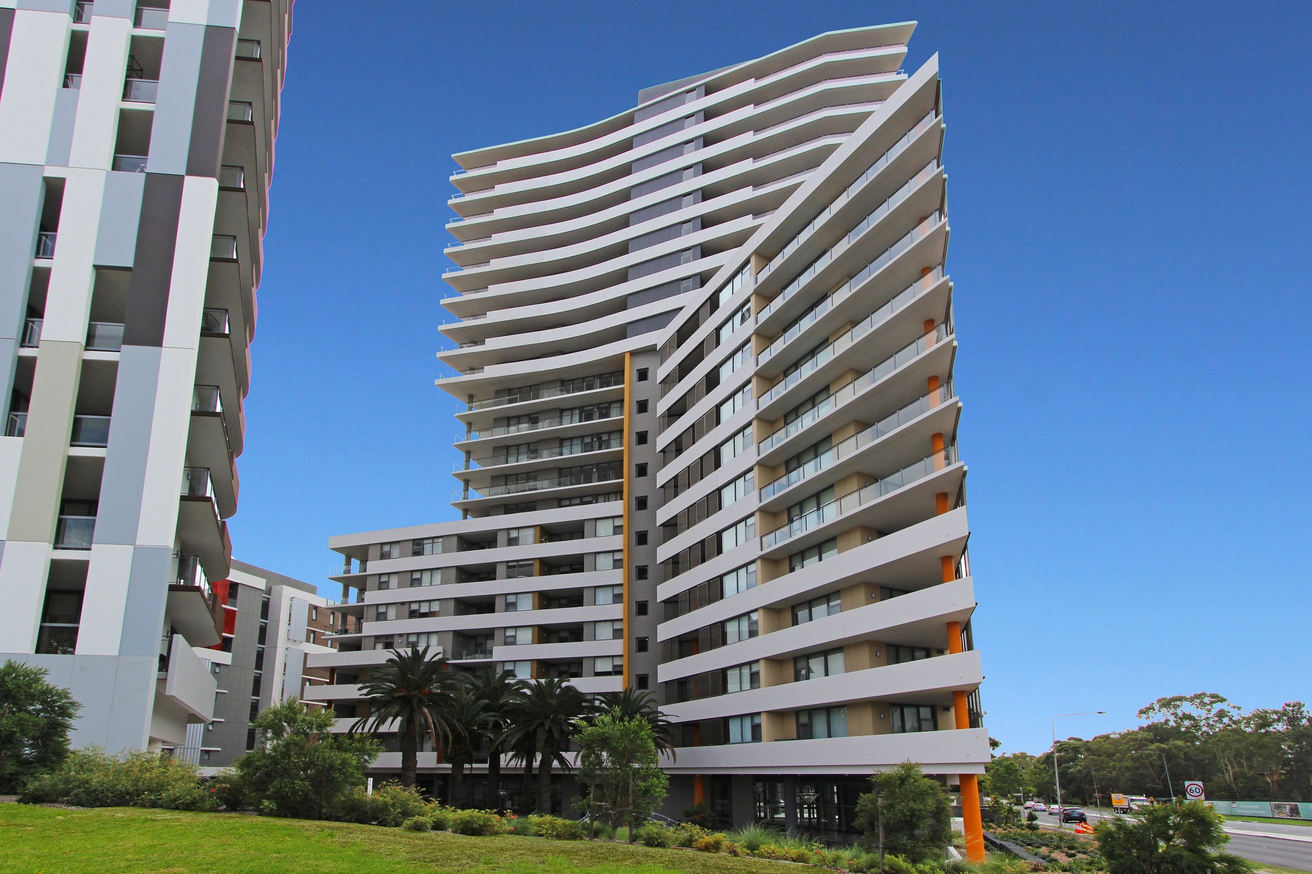 202/1 Mooltan Avenue — photo 10 of 13