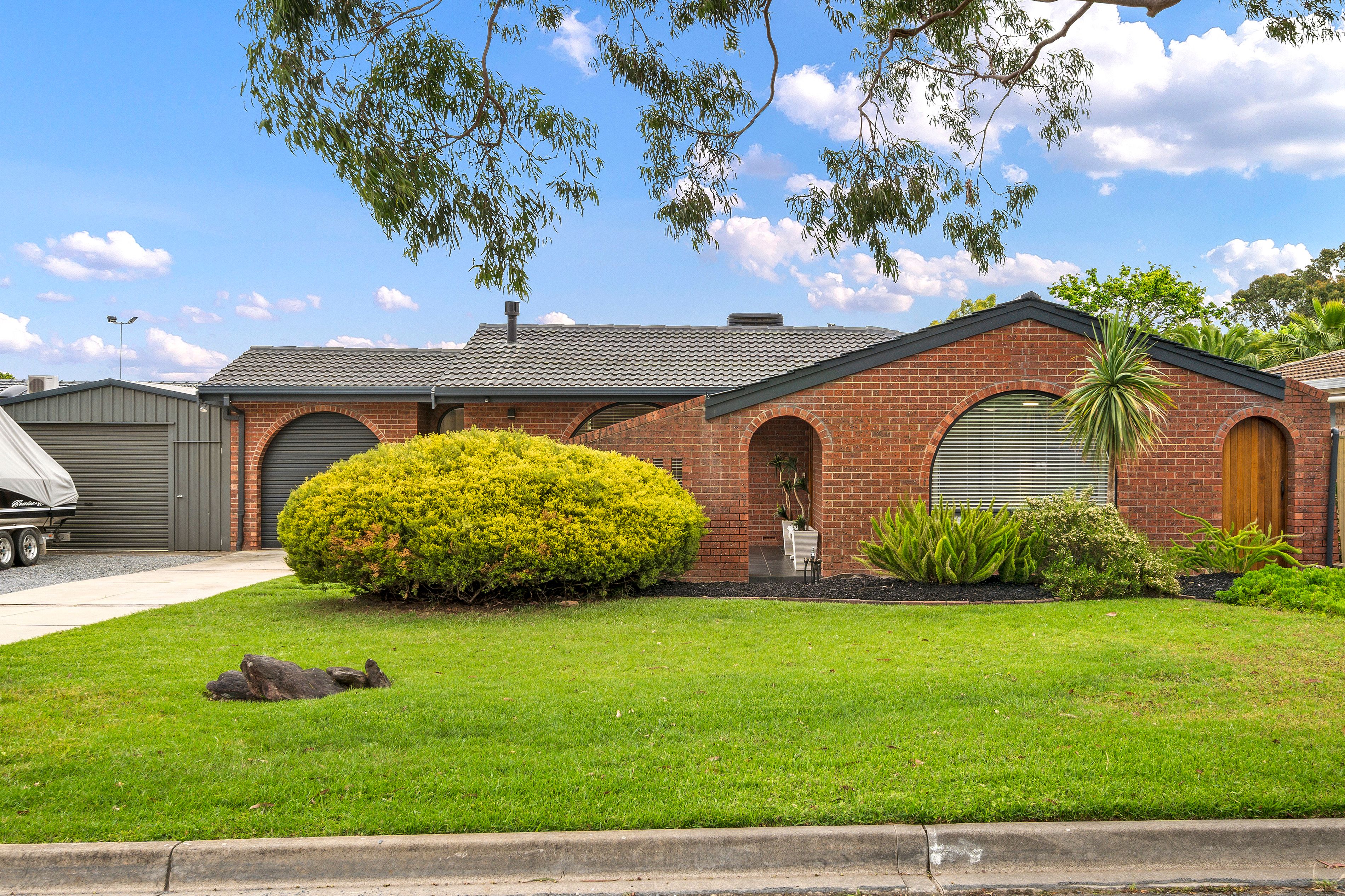 14 Scullin Crescent, Hope Valley, SA 5090