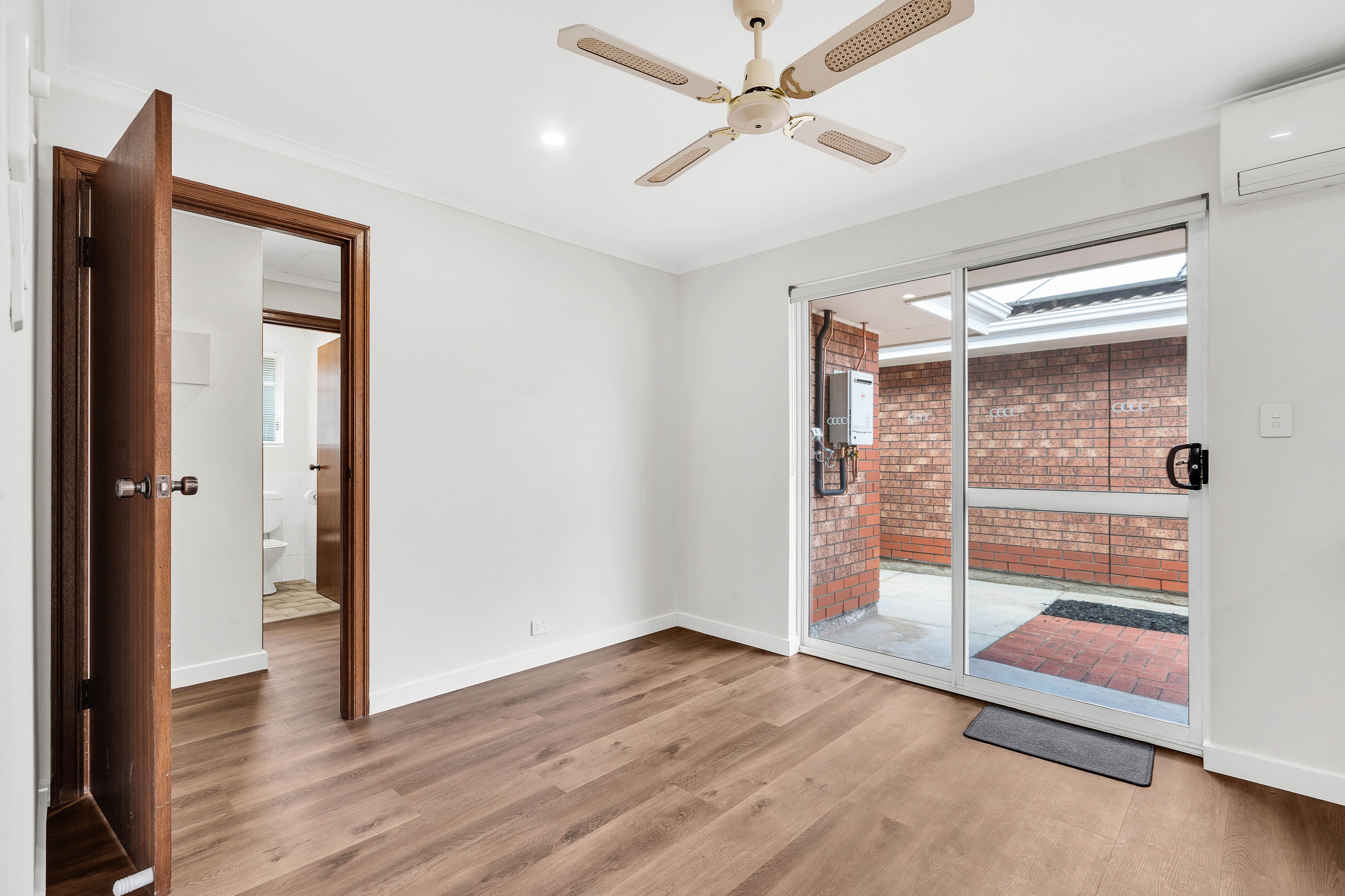1/2 Sheridan Street — photo 7 of 17