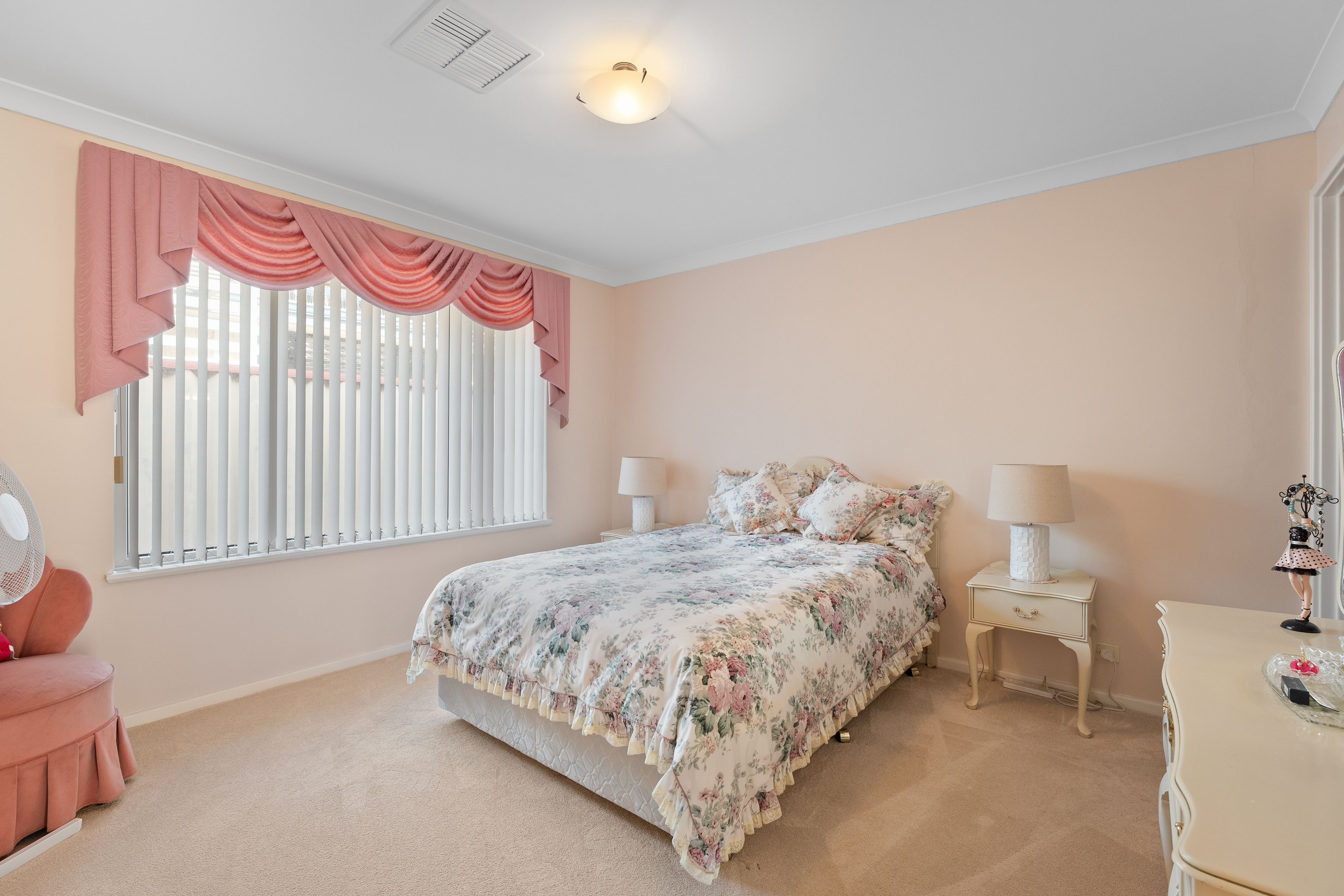 4 Ortona Crescent — photo 15 of 30