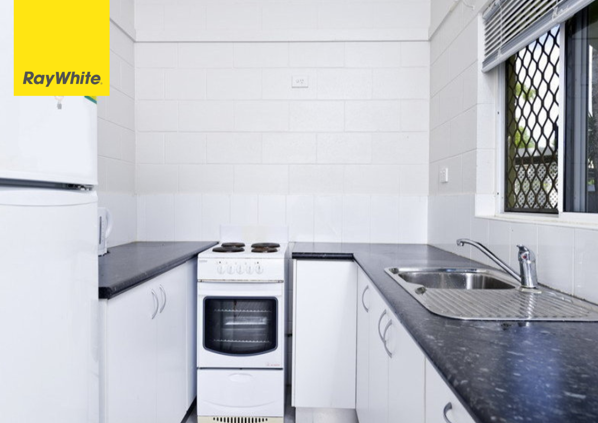 2/6 Kidston Street, Bungalow, QLD 4870