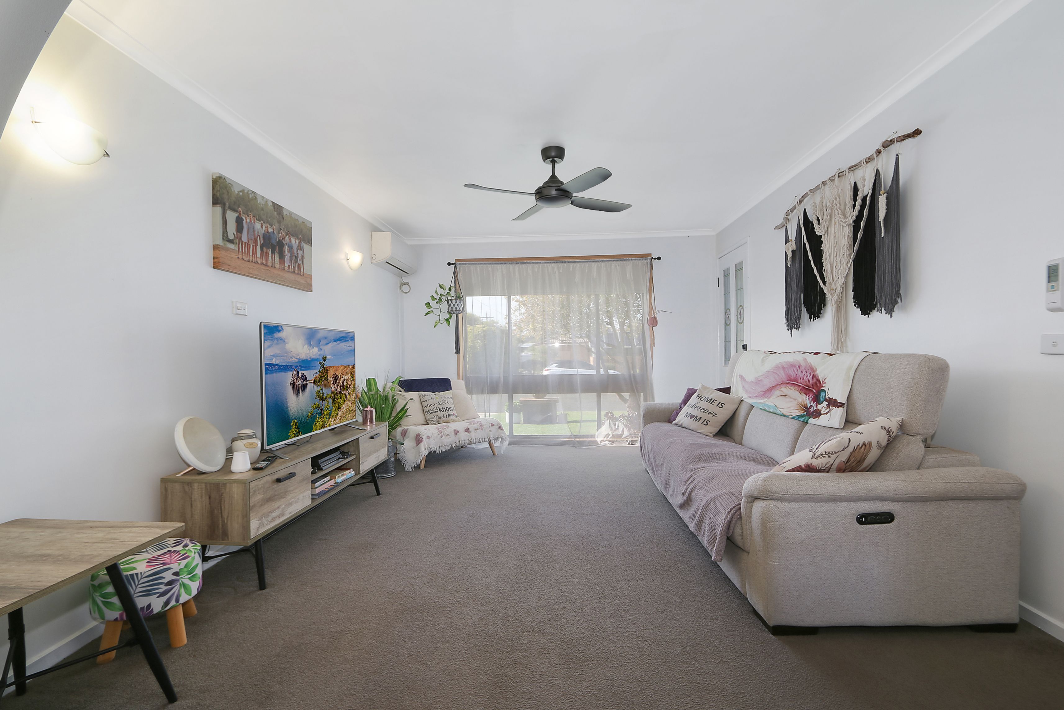 2/374 Sandrina Drive — photo 3 of 9
