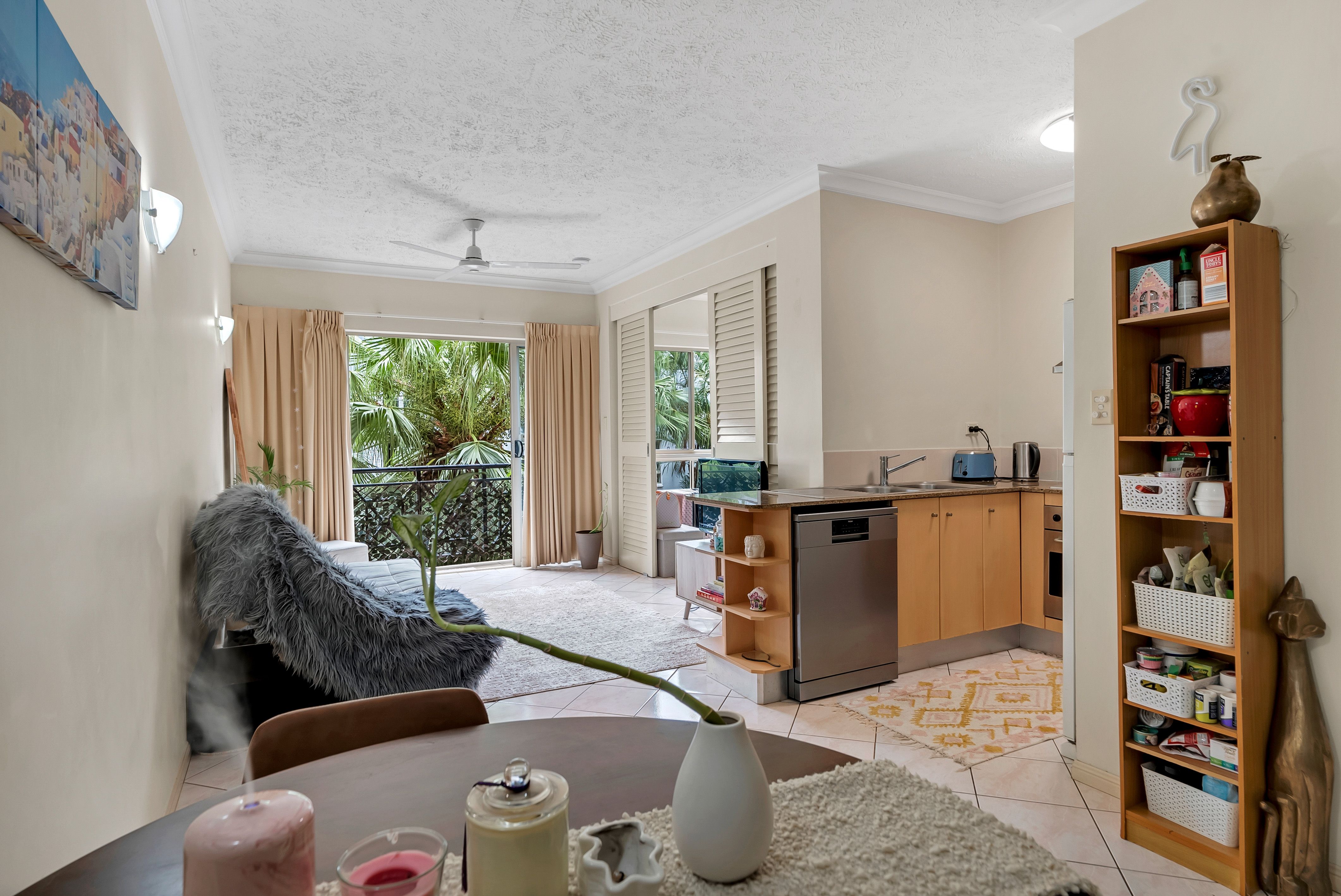 1621/2-10 Greenslopes Street, Cairns North, QLD 4870