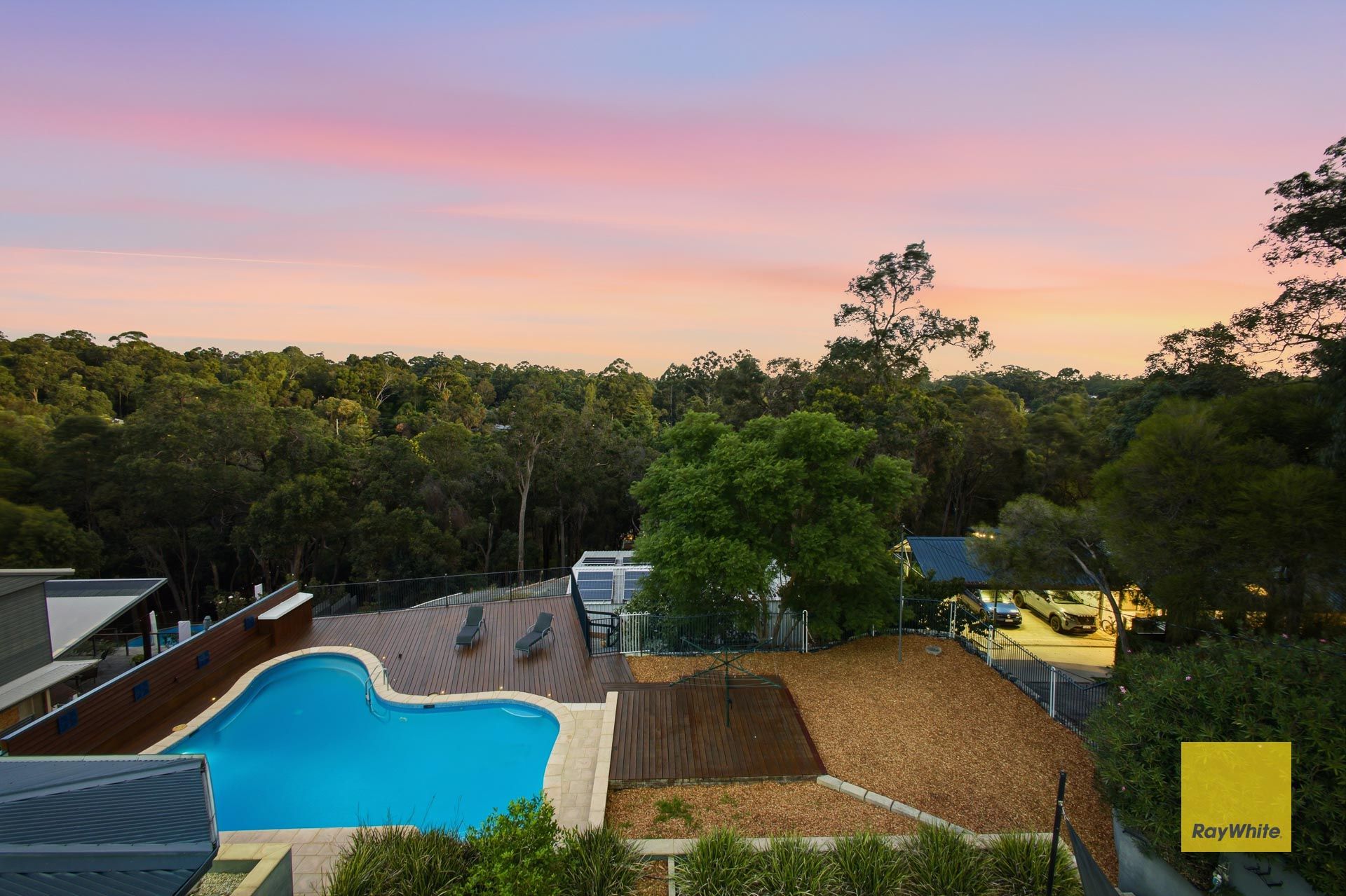 13 Cabarita Road, Kalamunda, WA 6076