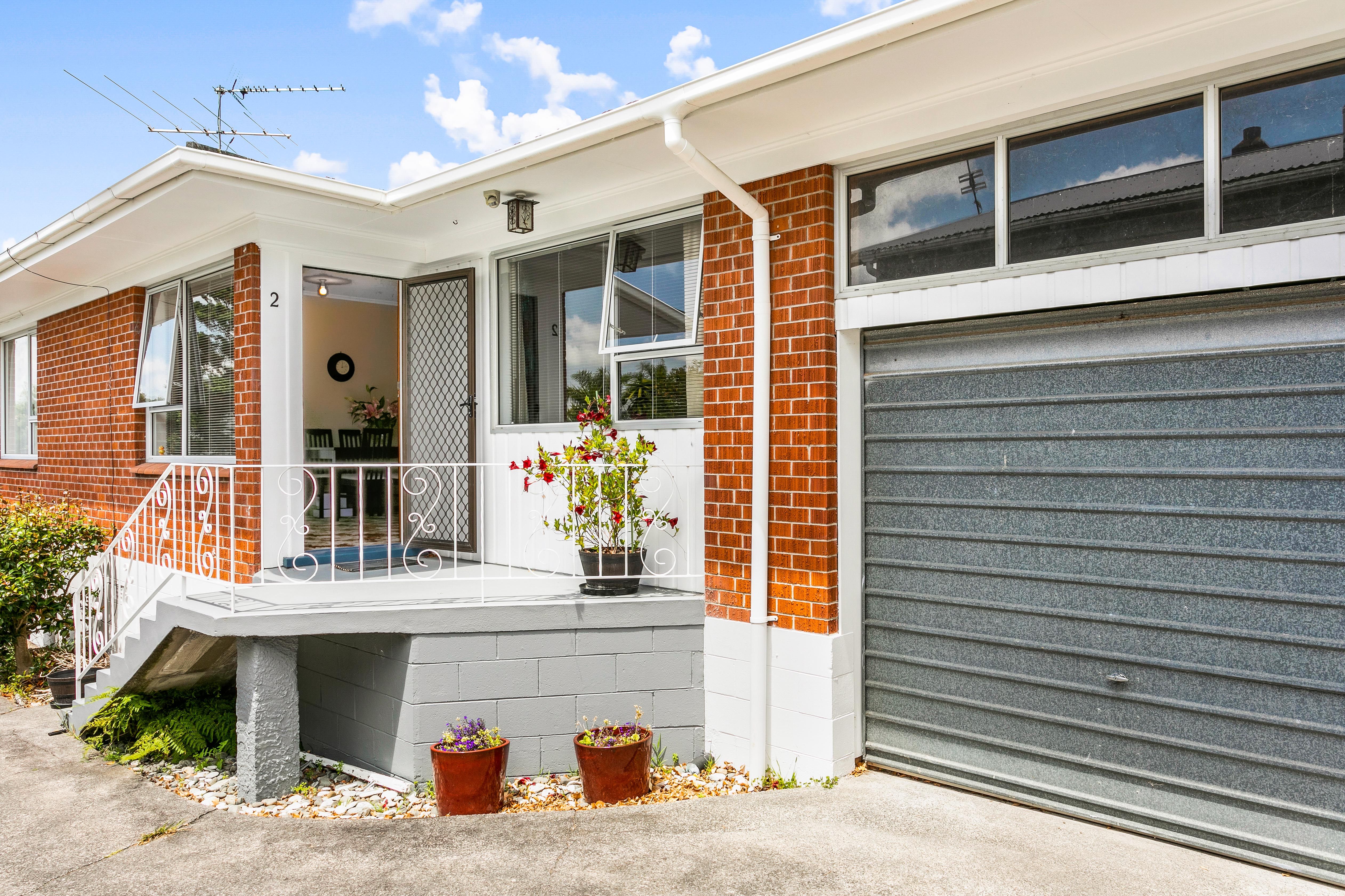 2/54 Titirangi Road, New Lynn, Waitakere City