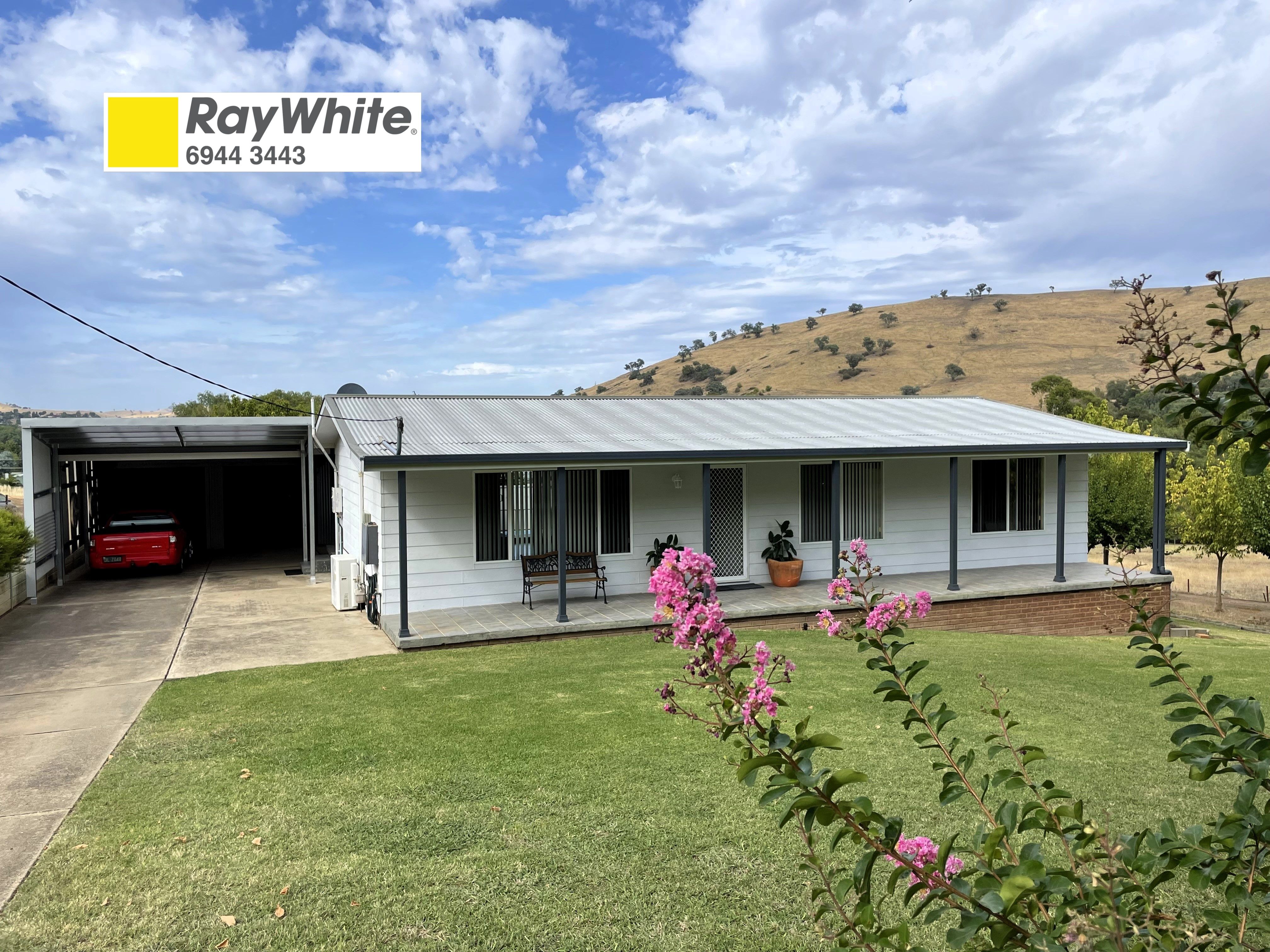 12 Nicholls Avenue, Gundagai, NSW 2722