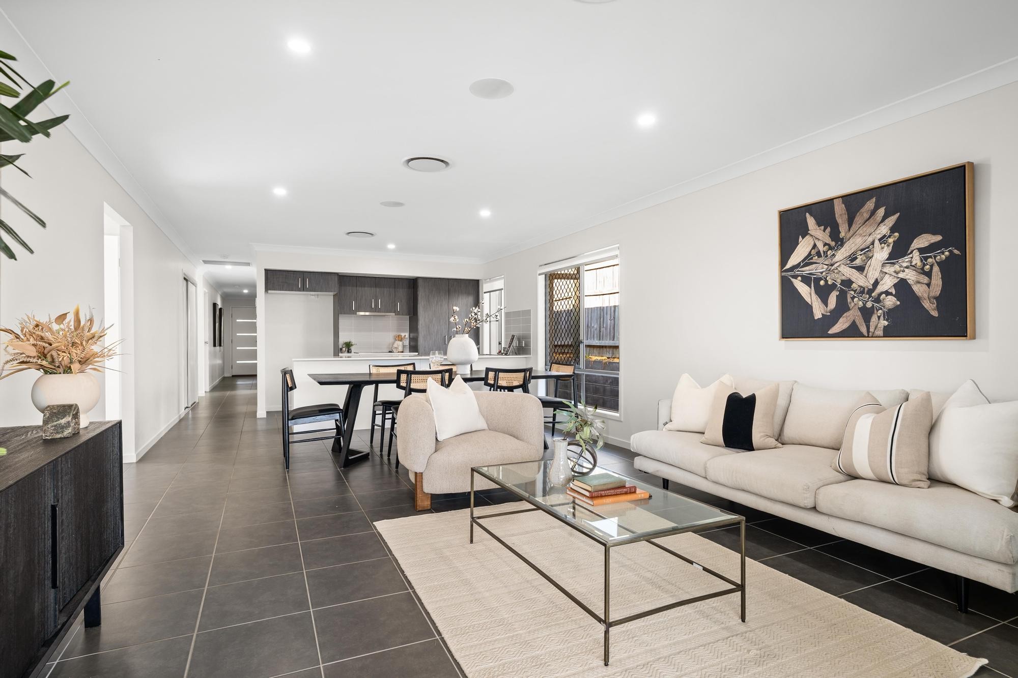 9 Eccles Street, South Ripley, QLD 4306