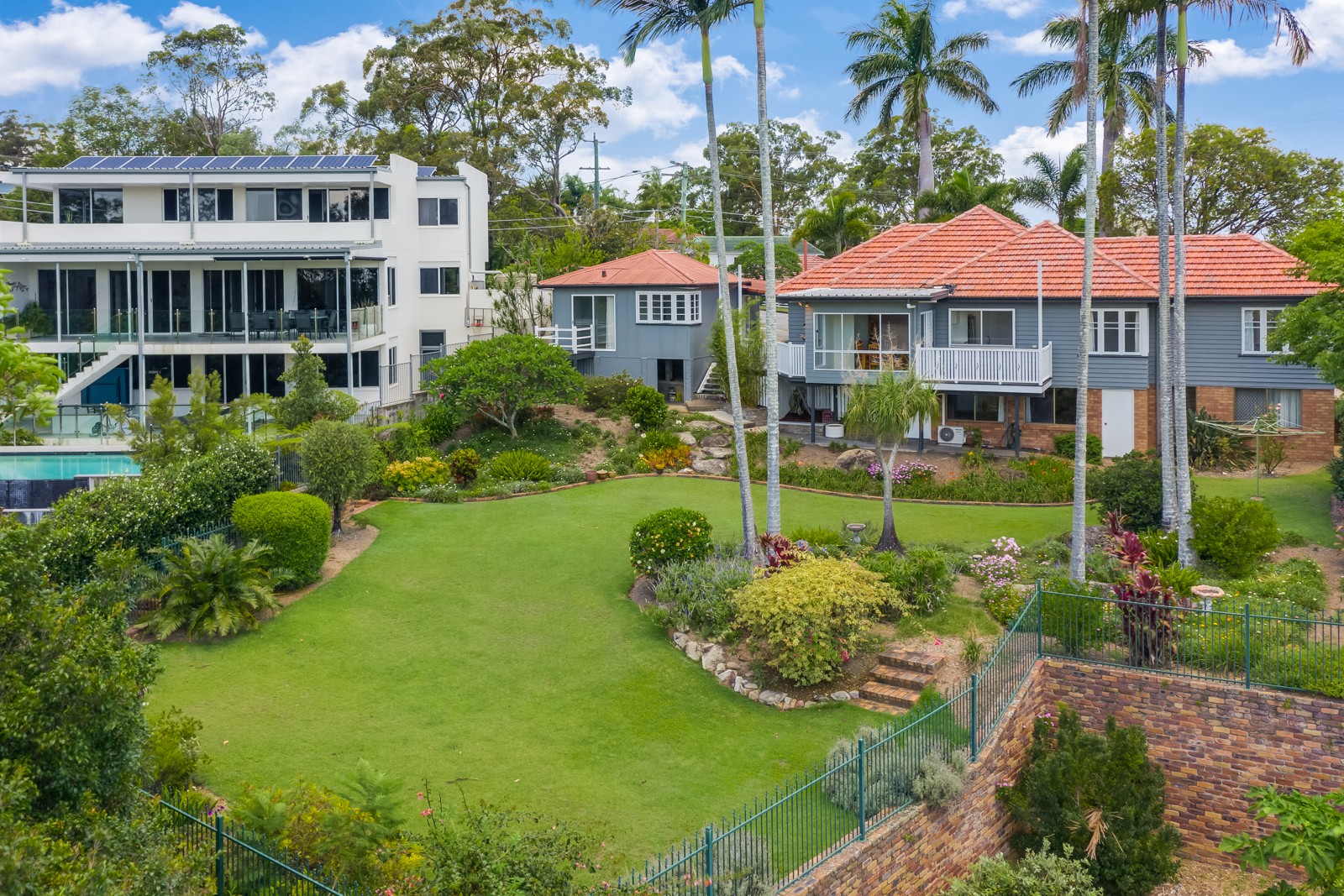 560 Cavendish Road, Coorparoo, QLD 4151