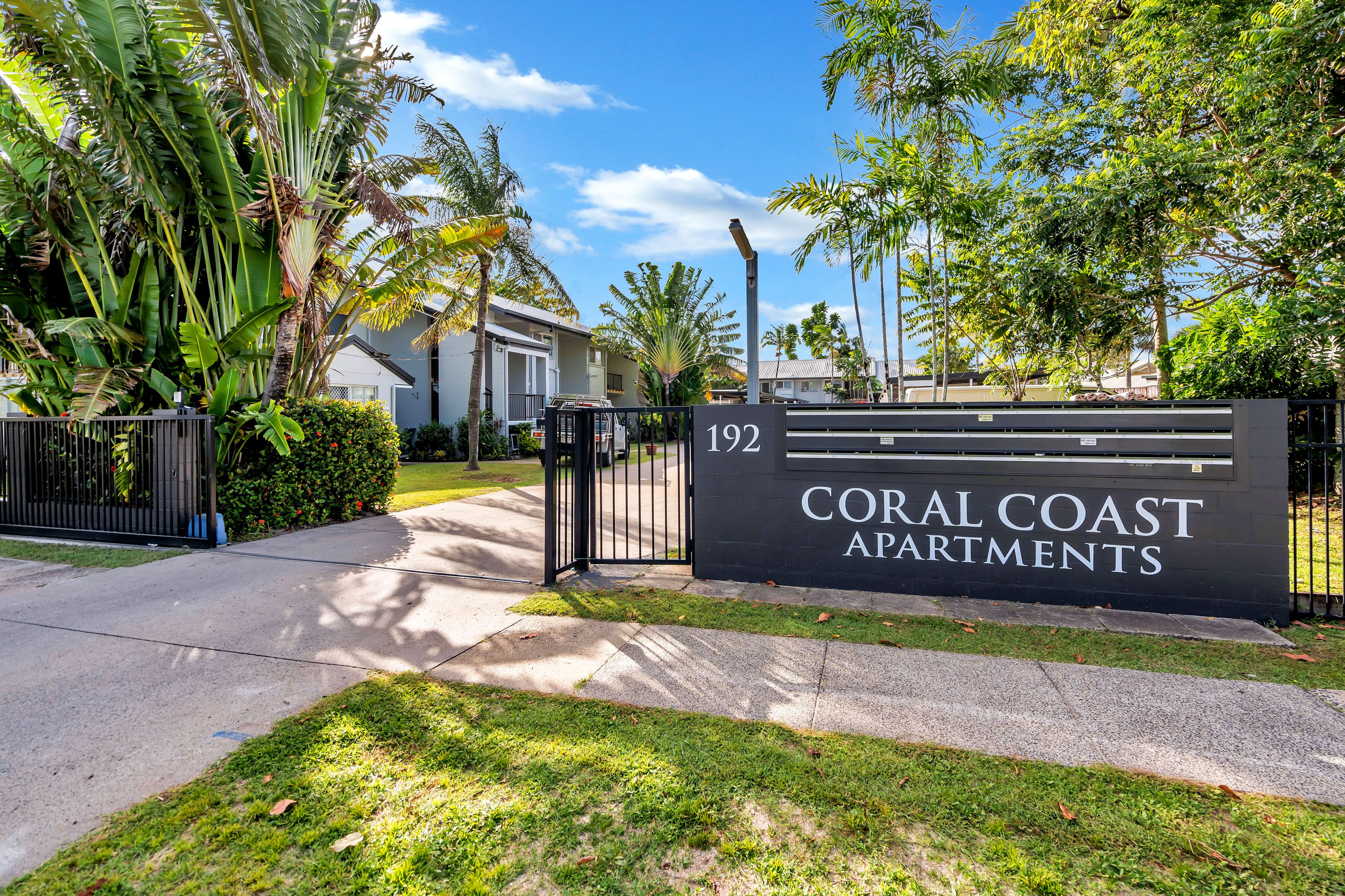 192-196 Mann Street, Westcourt QLD 4870