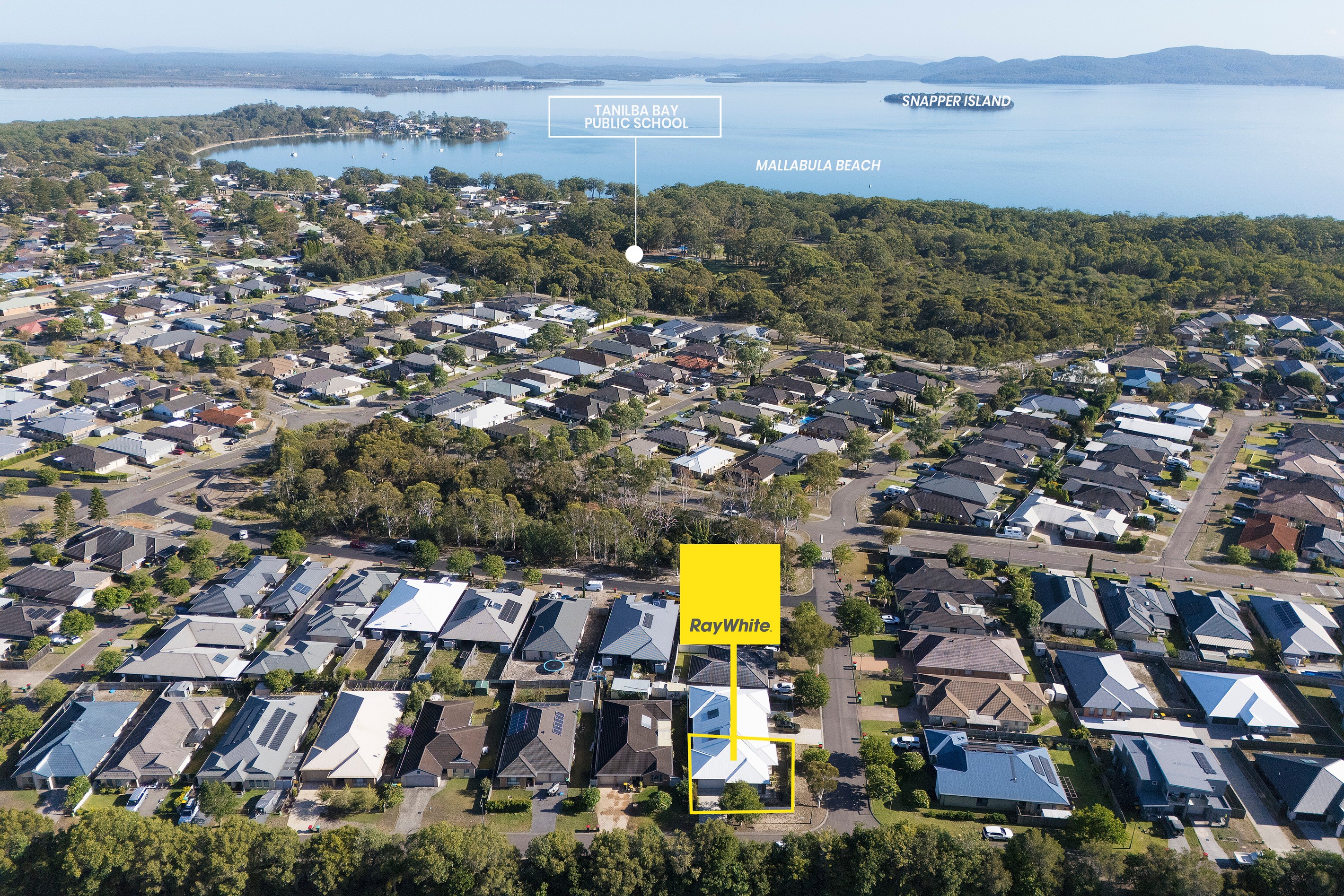 21 Broughton Circuit, Tanilba Bay, NSW 2319