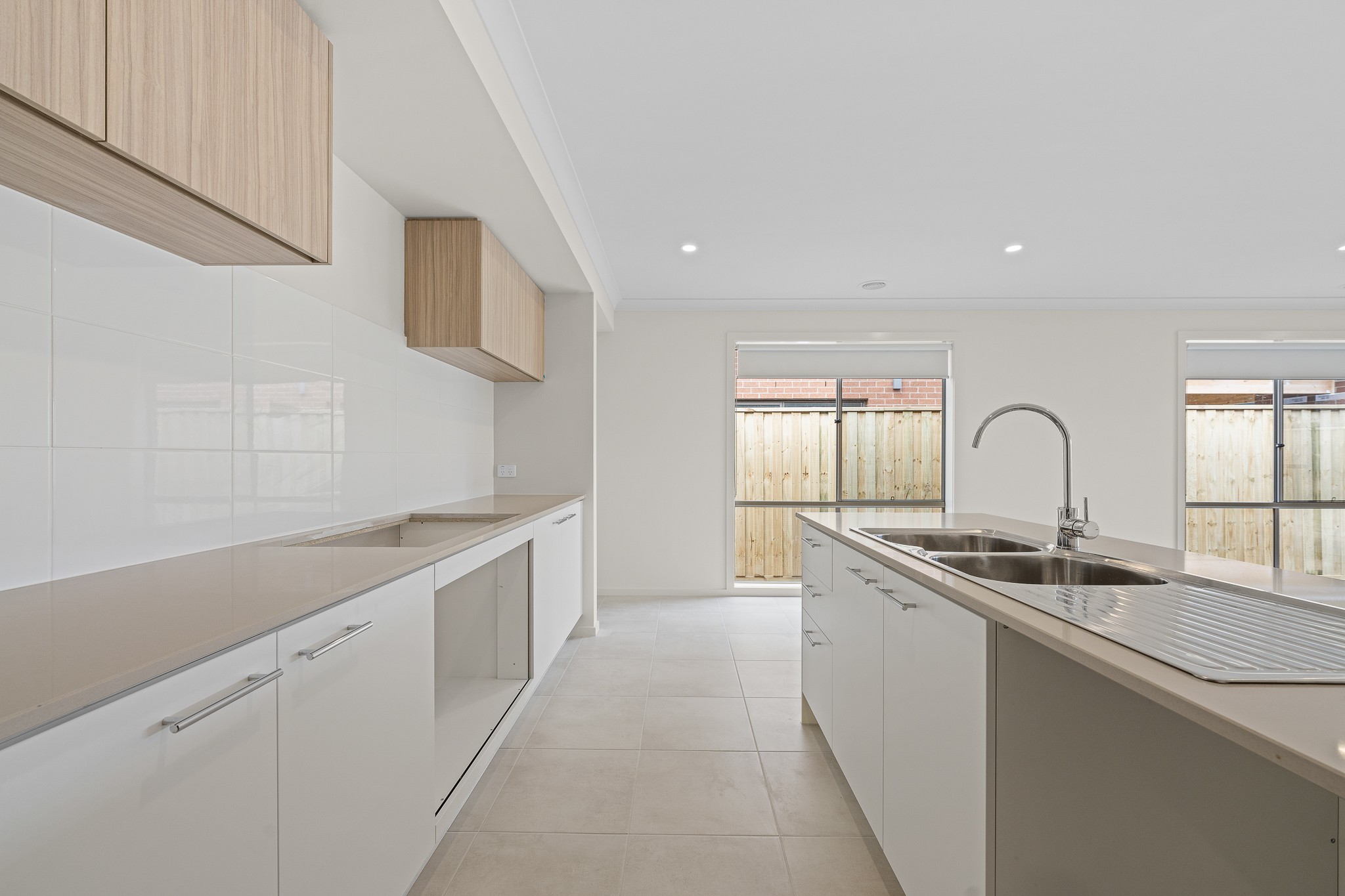 15 Sunlight Avenue, Clyde North, VIC 3978