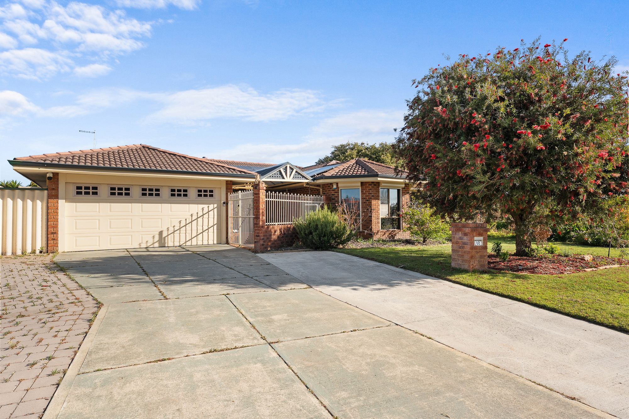 68 Leeuwin Parade — photo 2 of 30