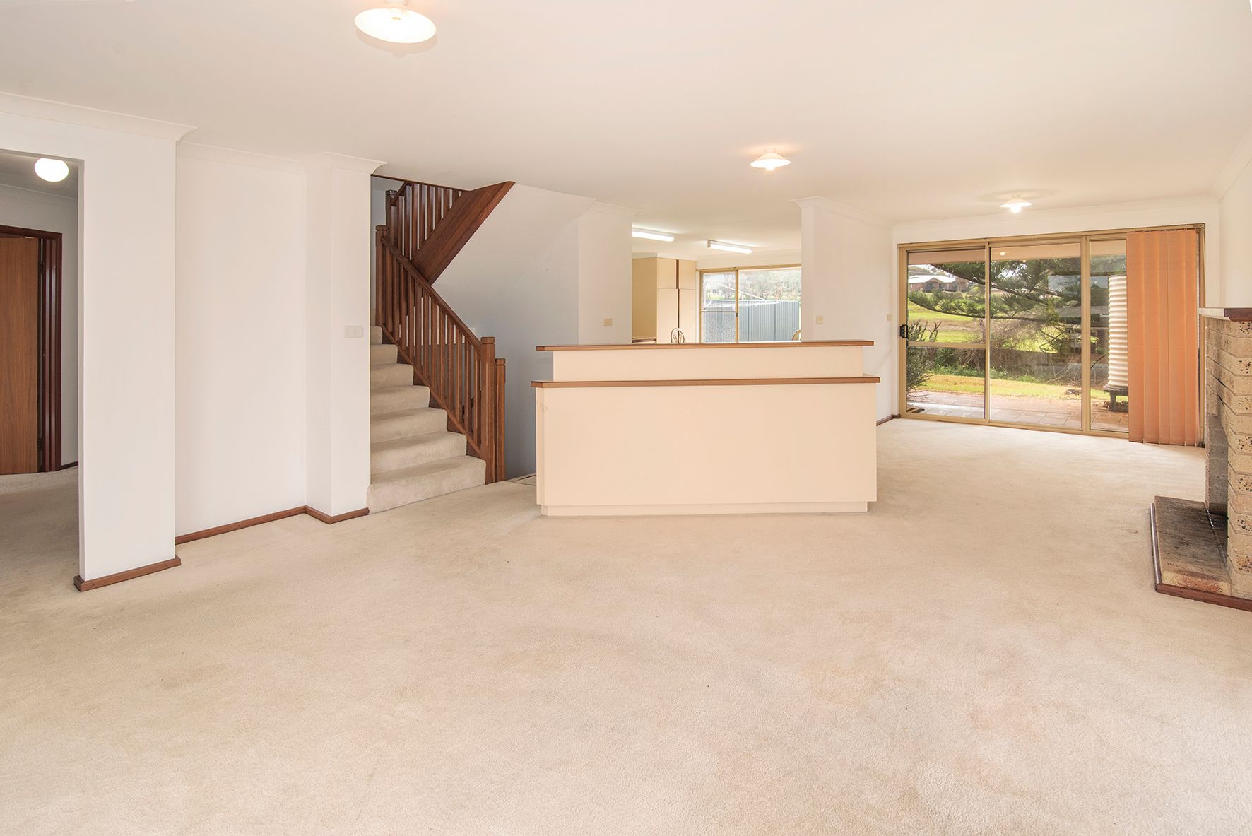 10 Stirling Street — photo 9 of 24