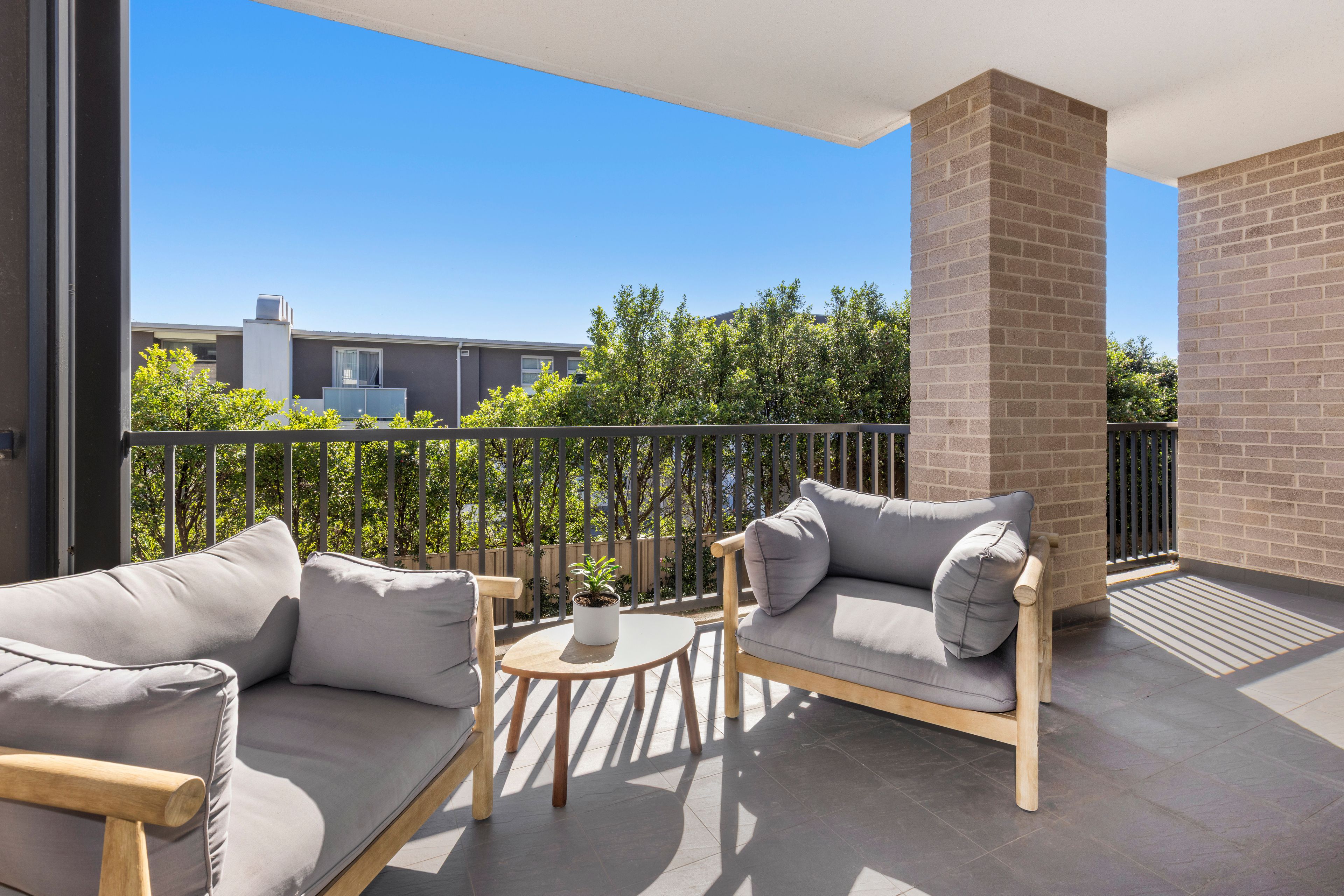 5/128 Belinda Street — photo 3 of 10