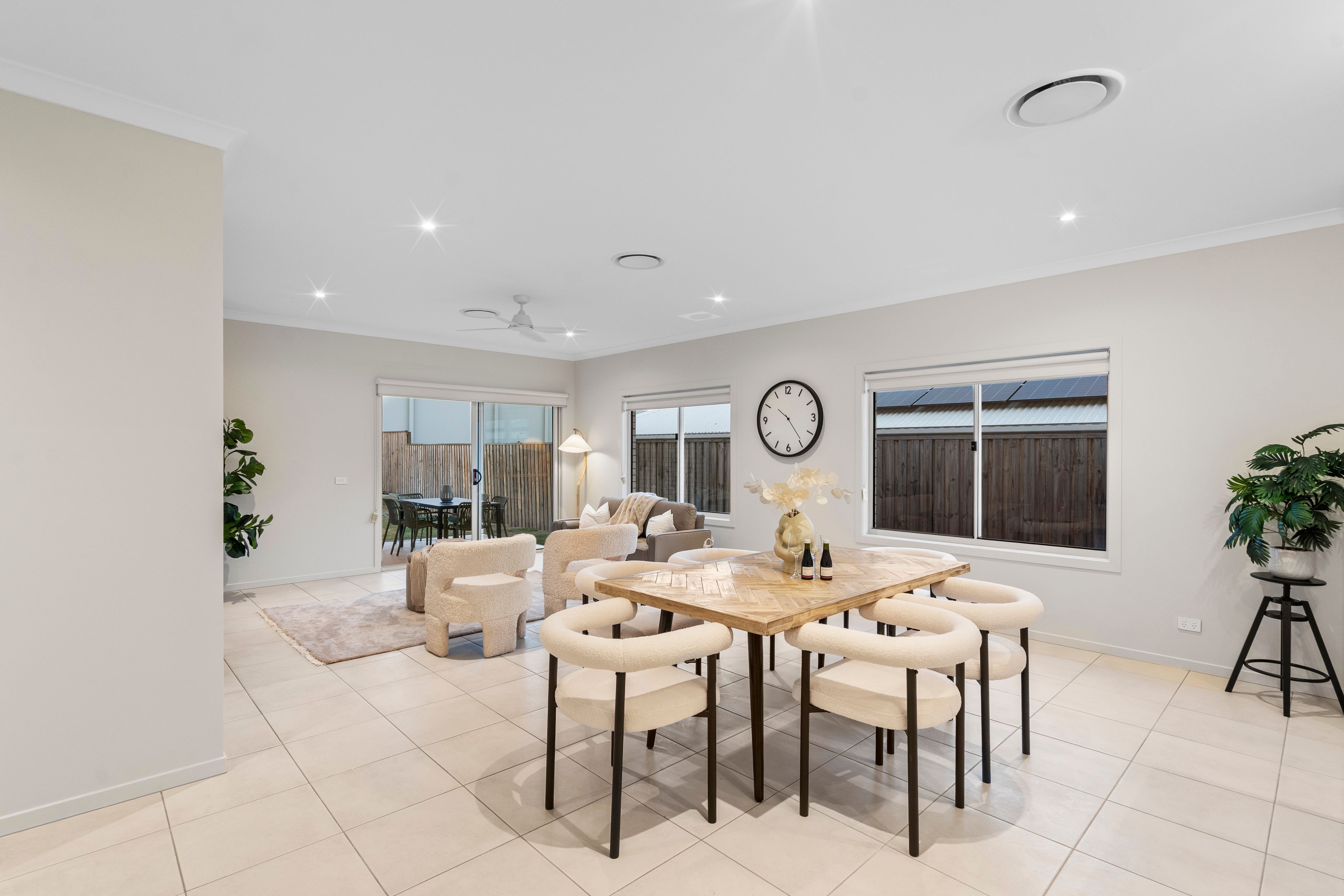 50 Carnarvon Drive — photo 6 of 23