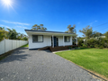 Family Home - 4 Beds / 2 Bathrooms / Wood Fire Heating. - Culburra Beach