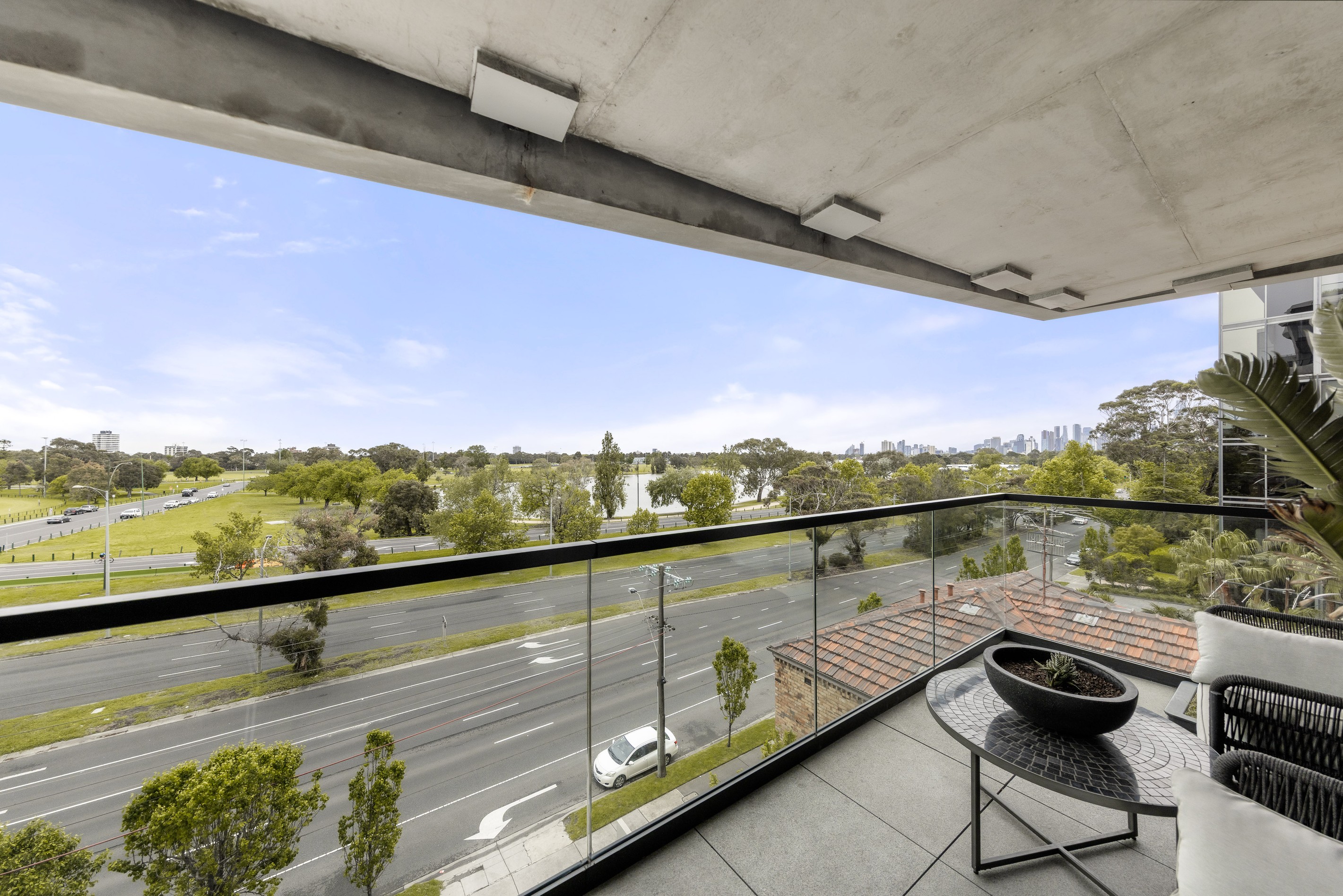 403/77 Queens Road, Melbourne, VIC 3004