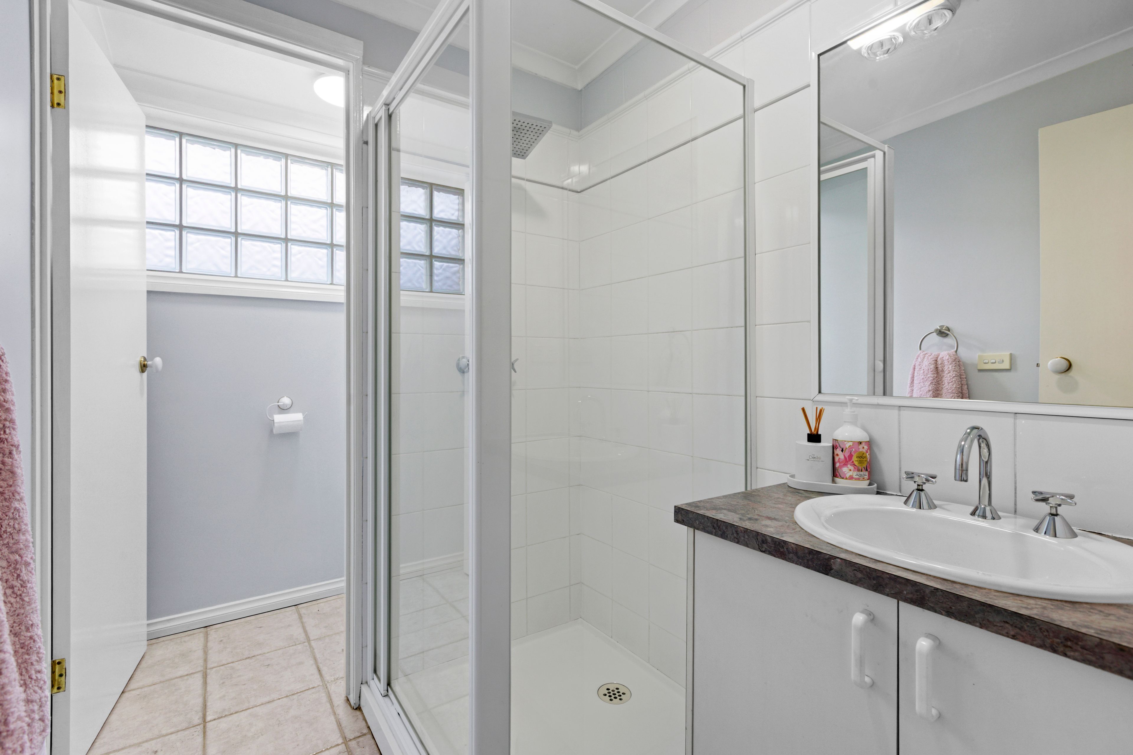 16 Kubis Crescent — photo 13 of 16