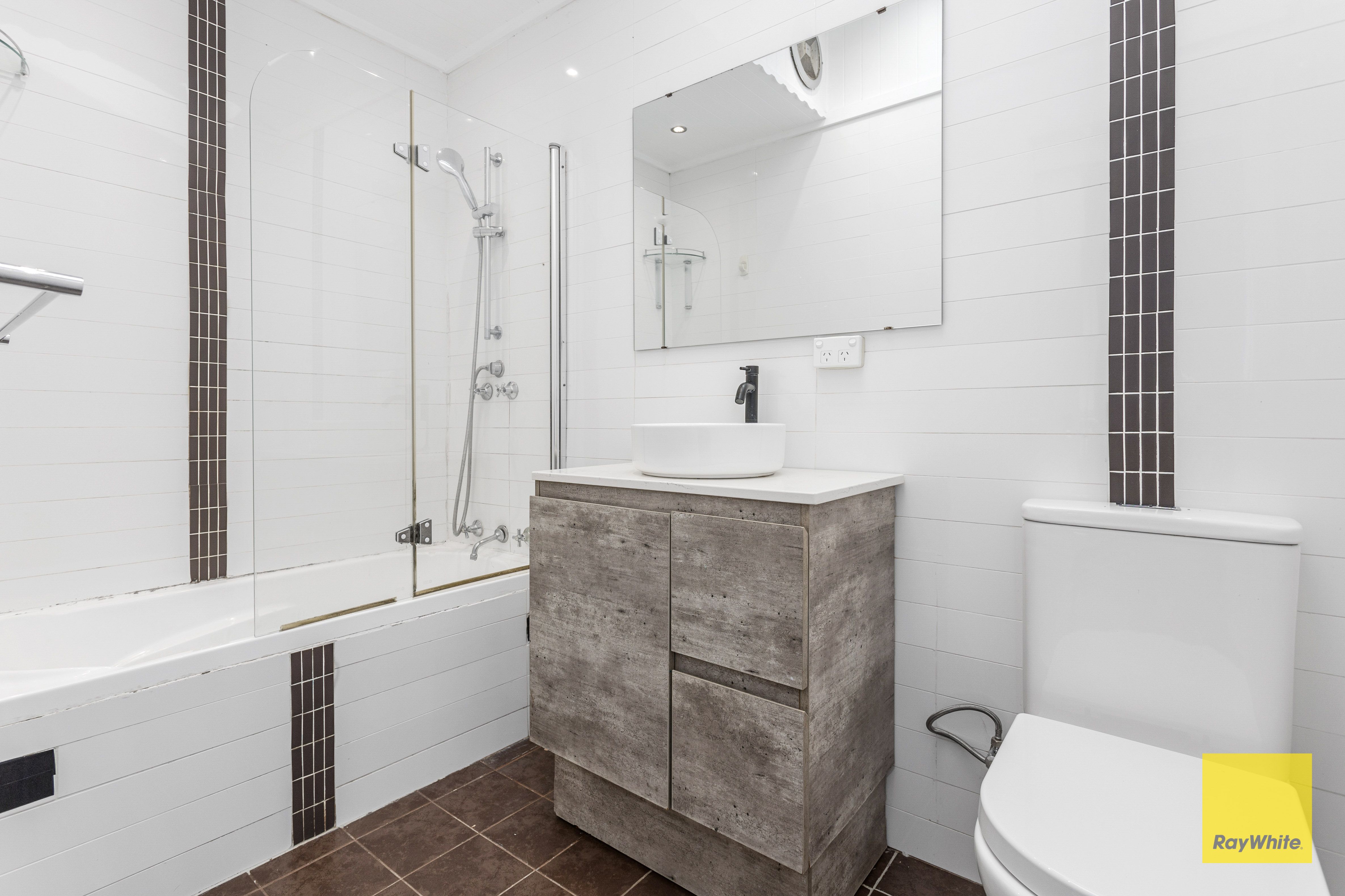 26 Mackellar Road — photo 11 of 14
