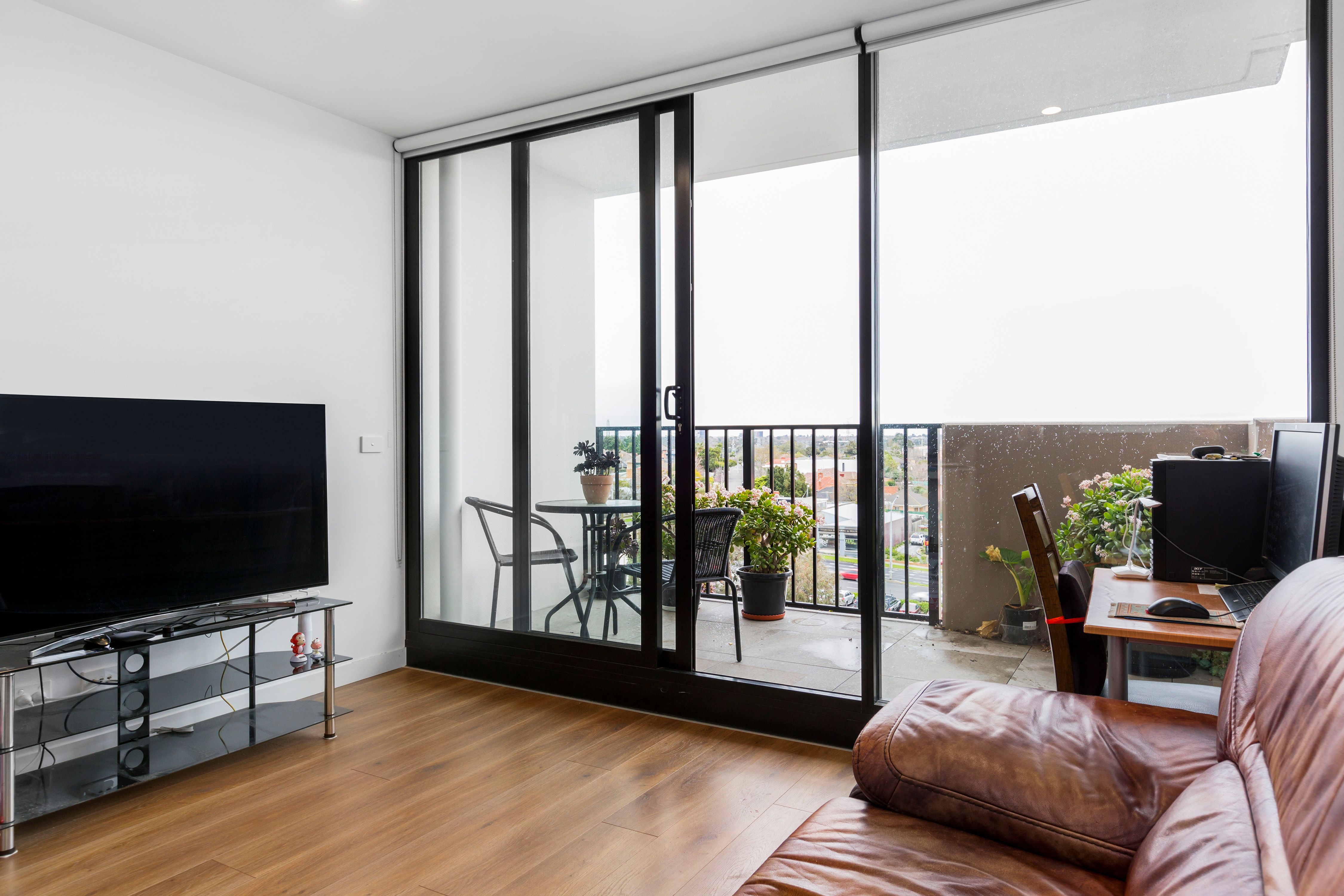 527/70 Batesford Road, Chadstone, VIC 3148