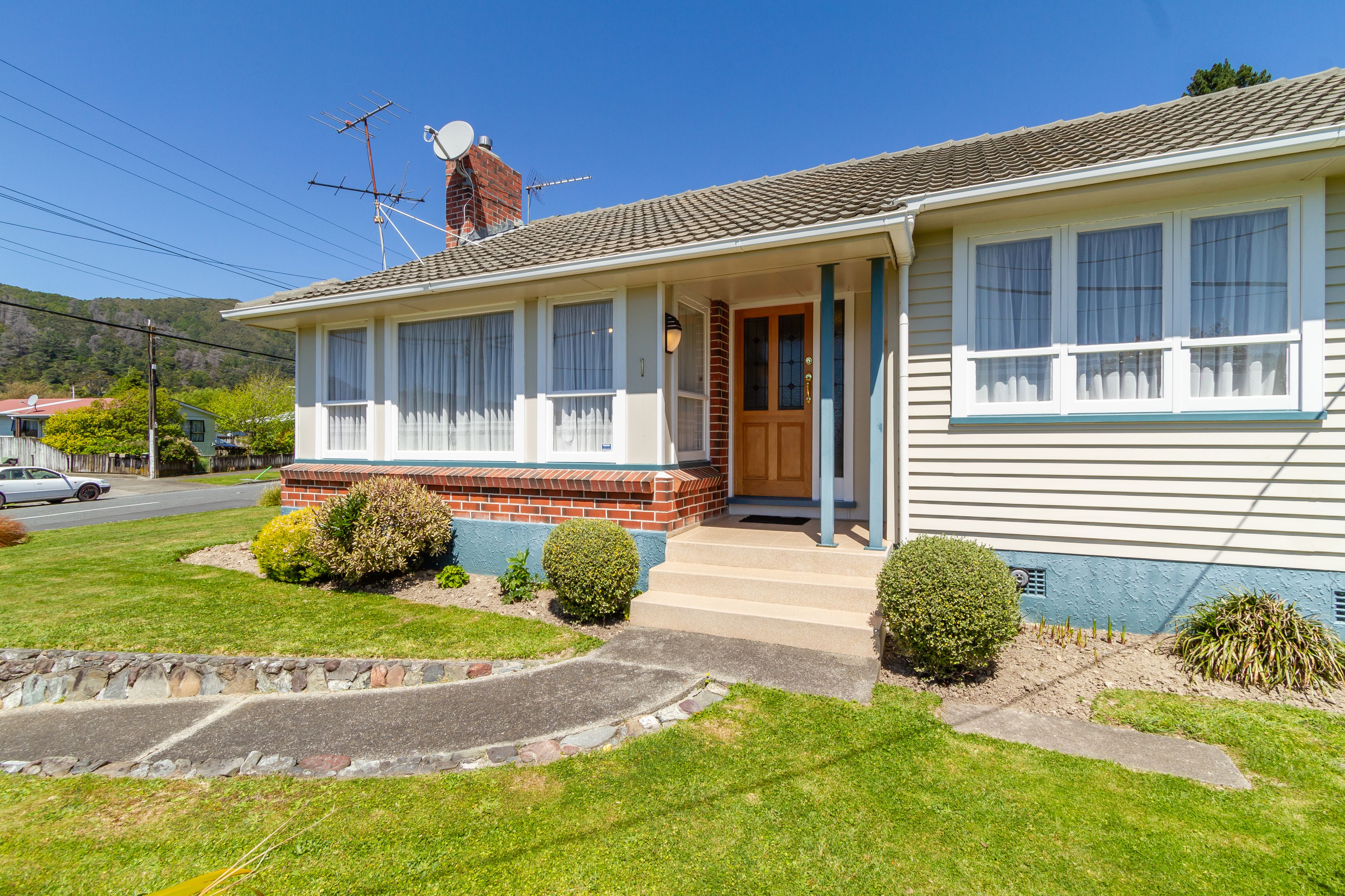 1 Delaney Drive, Stokes Valley, Lower Hutt City