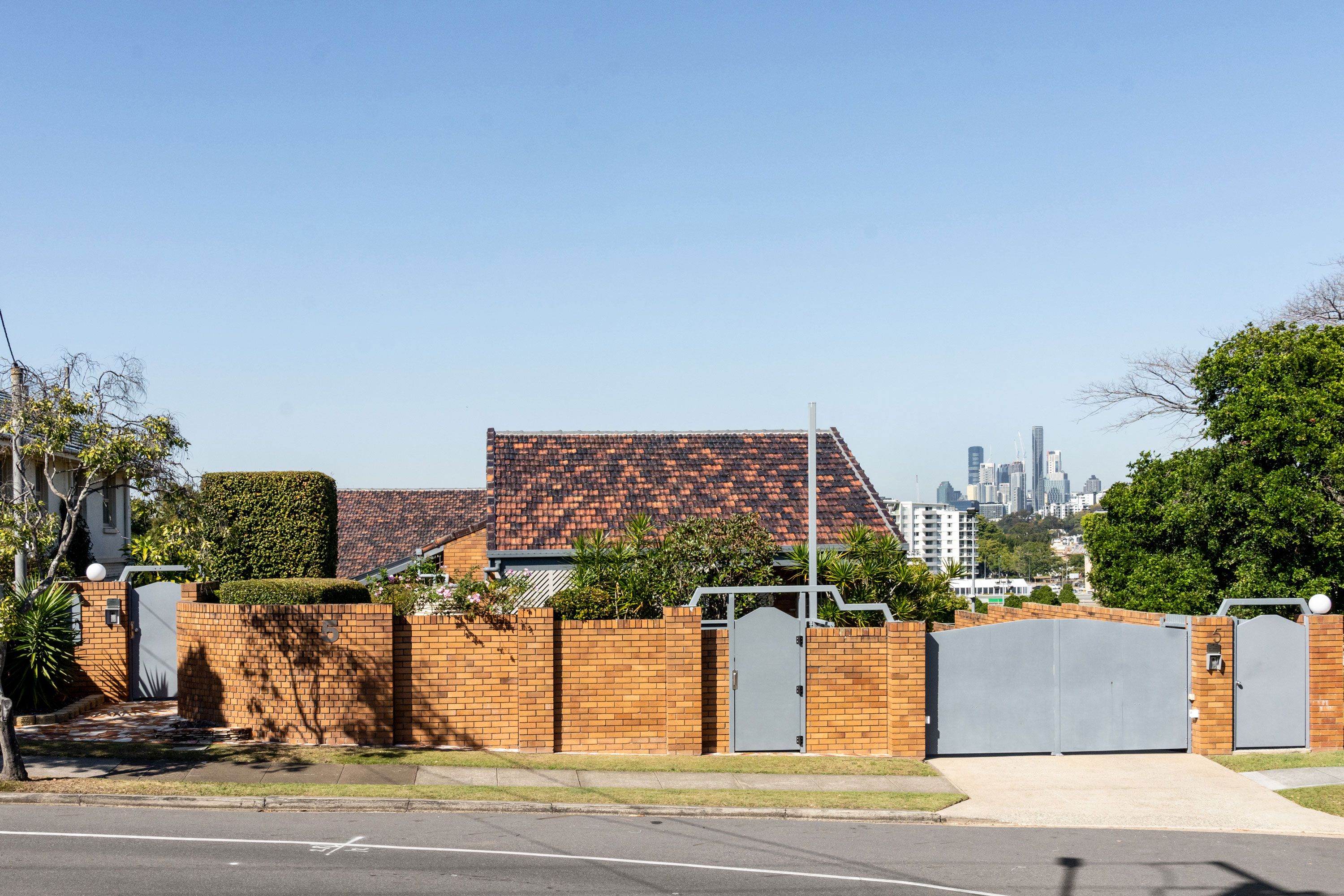 5 Queens Road, Hamilton, QLD 4007