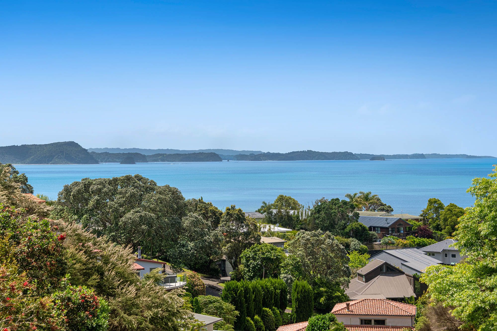 304A Whangaparaoa Road, Stanmore Bay, Rodney