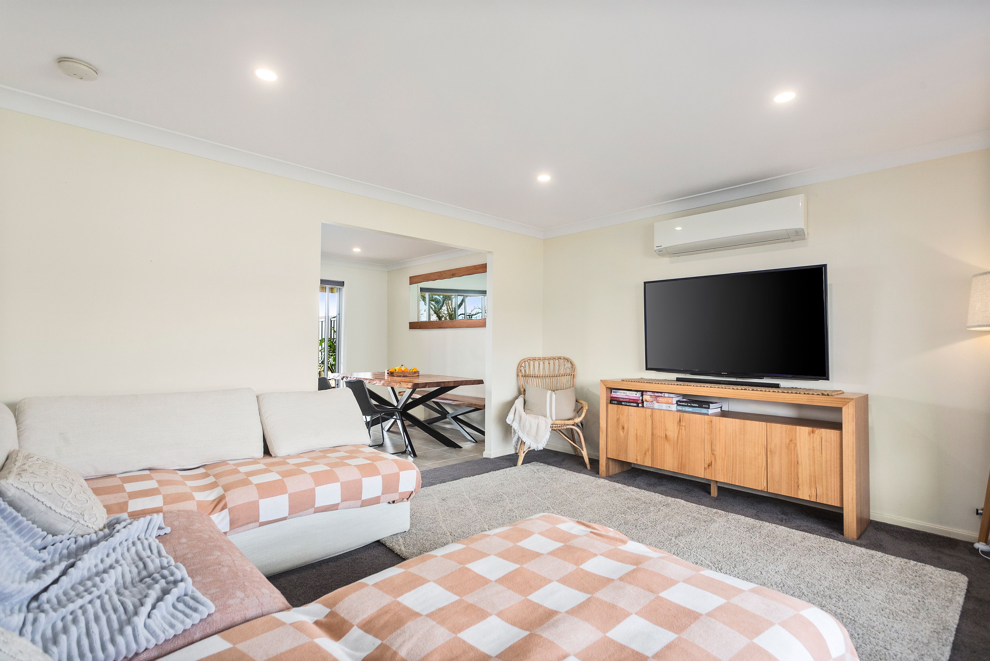 9 Crest Road, Albion Park, NSW 2527